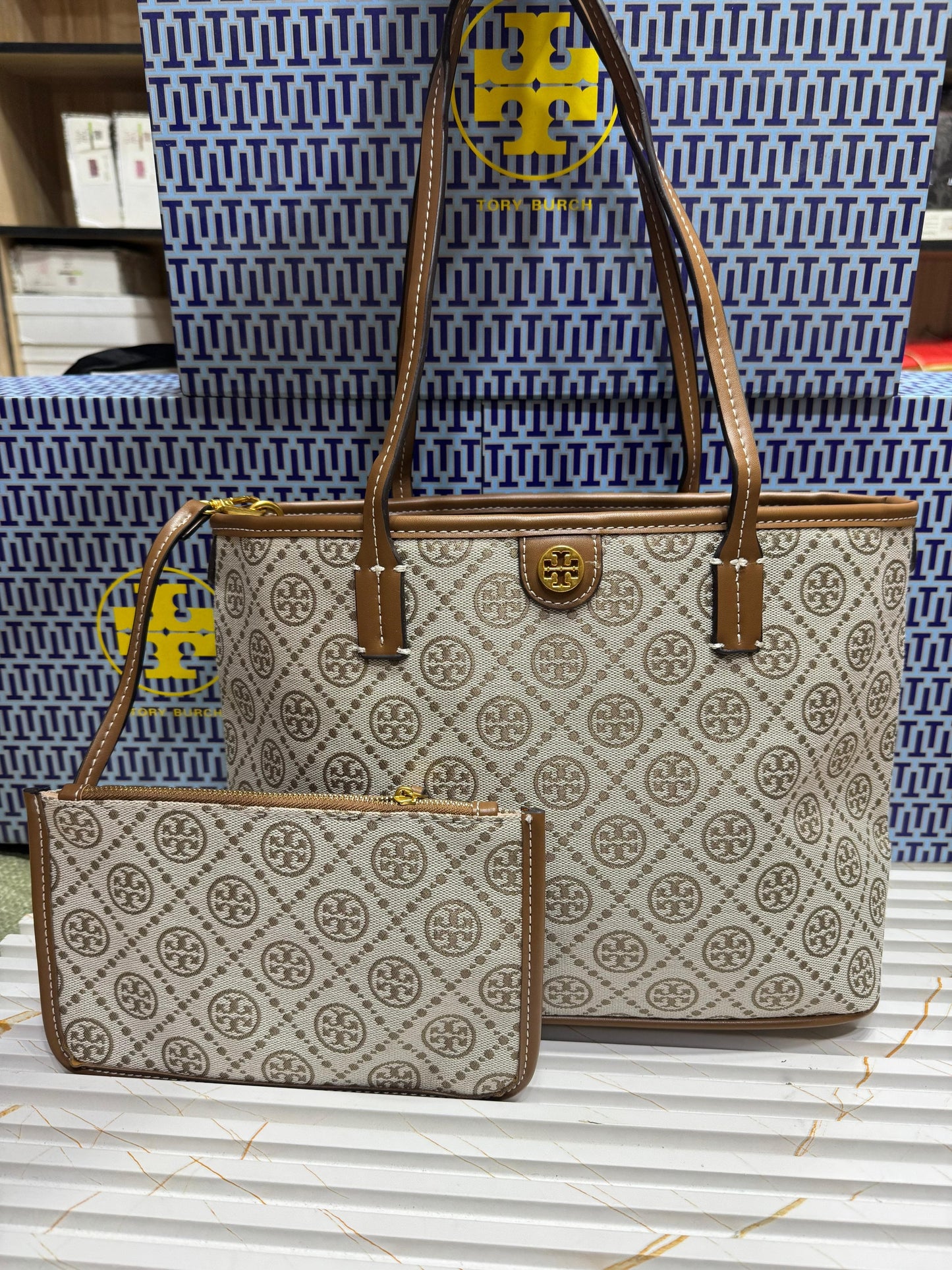 Famous brand ( 3 colors )