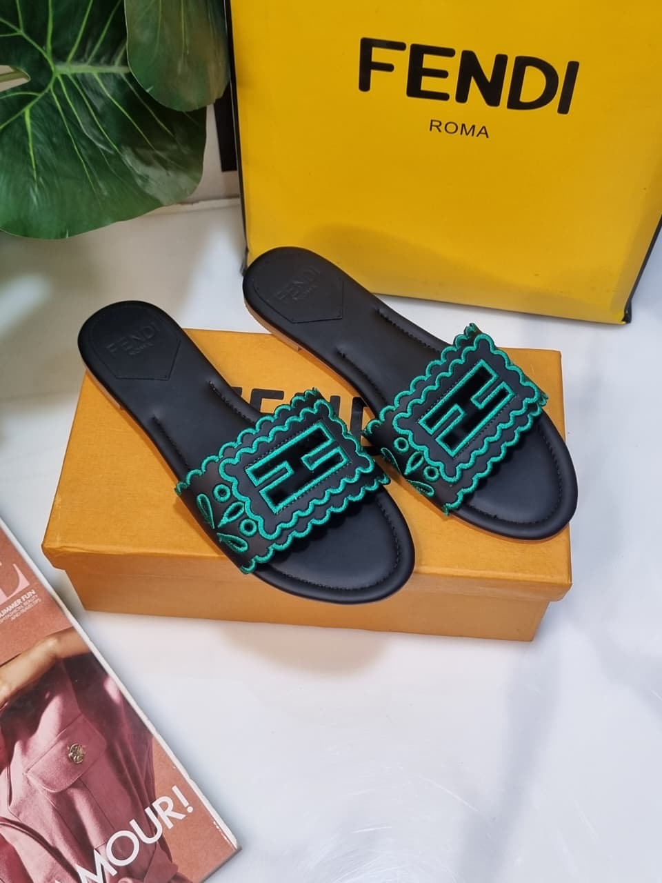 F slipper famous brand ( 3 colors )