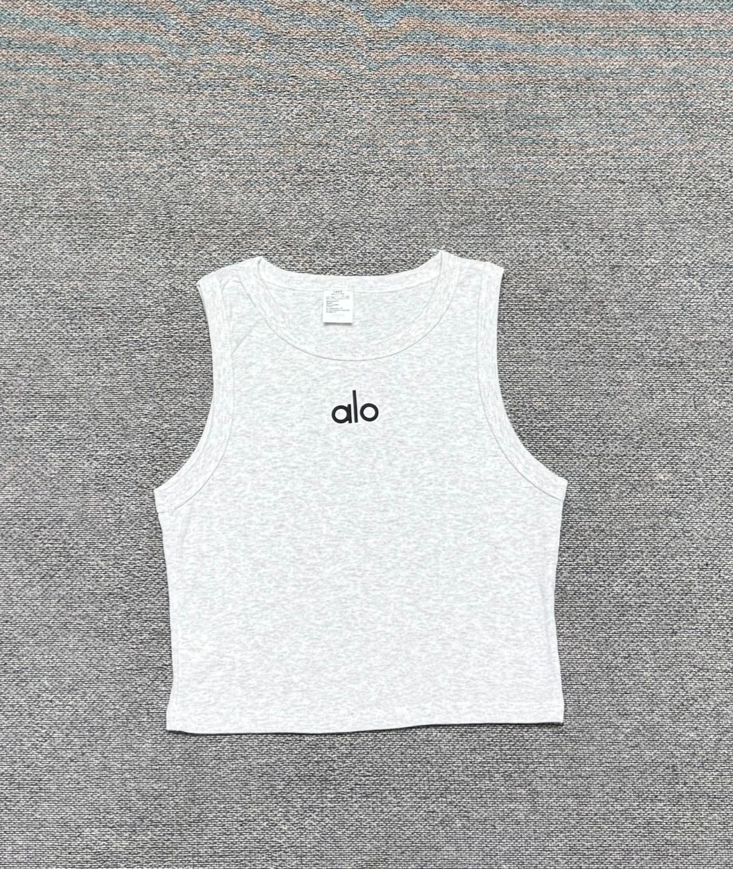A L O famous brand tank tops ( 9 colors )