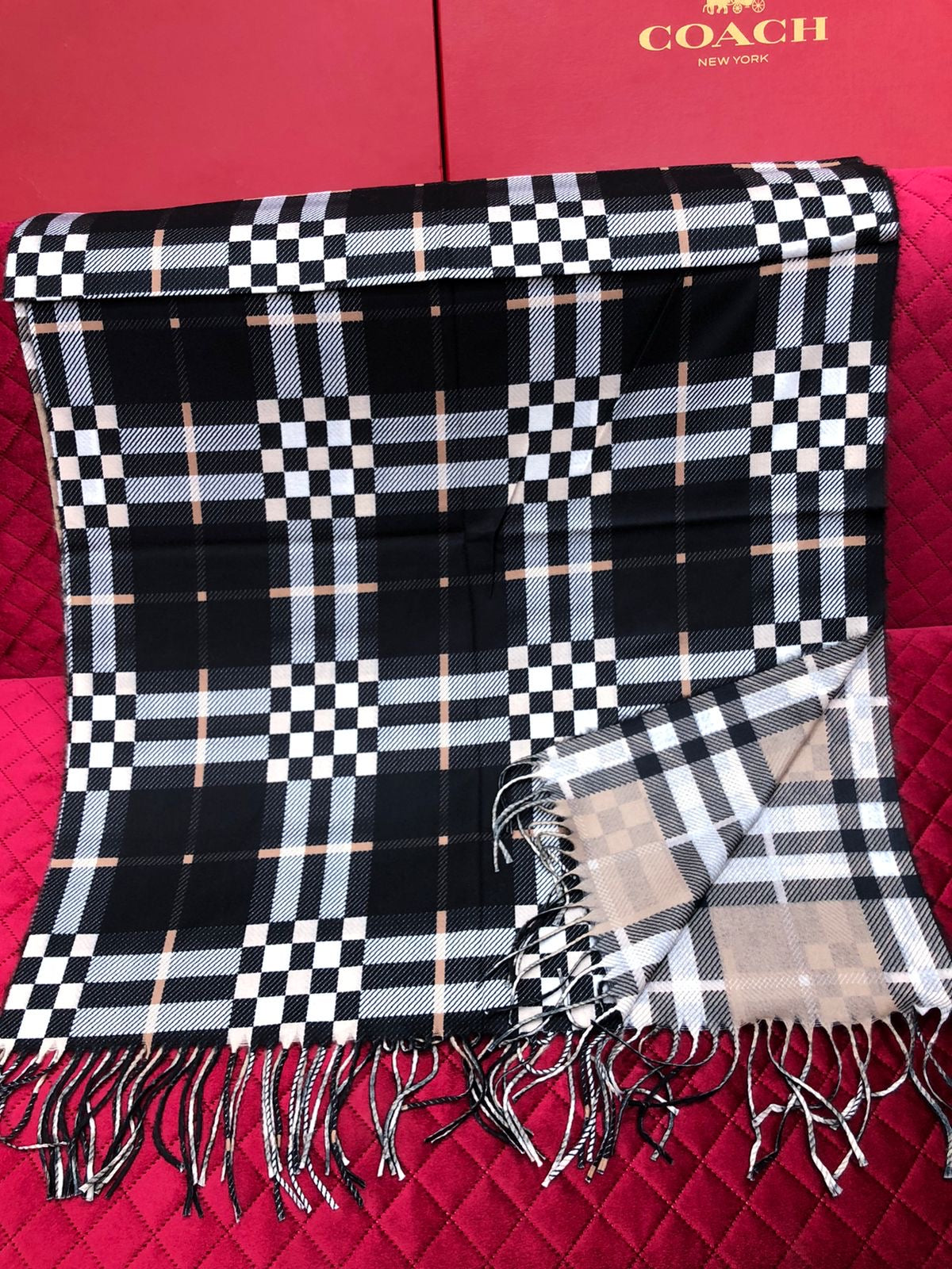 B famous brand scarve/shawl/stole ( 5 colors )