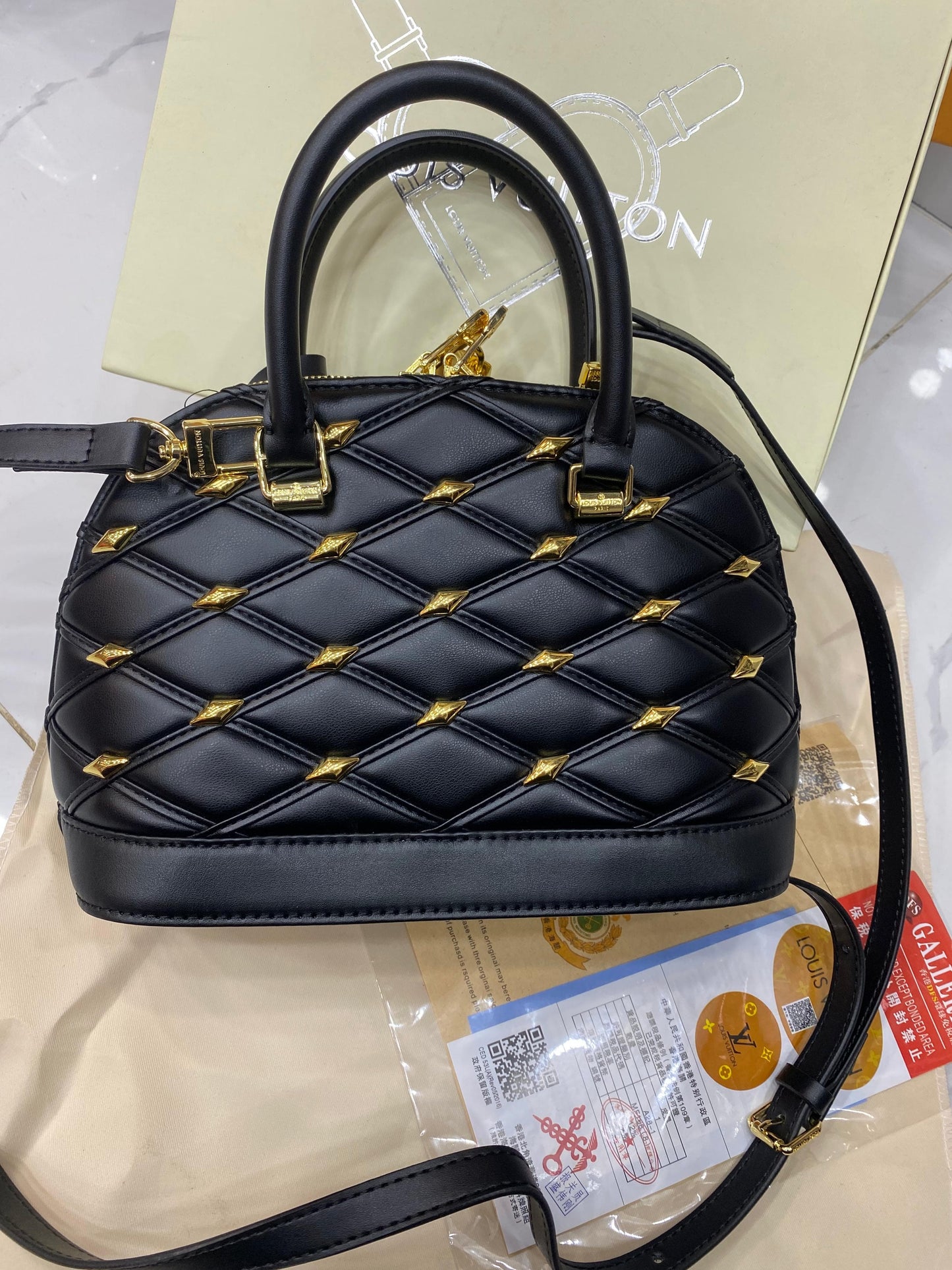 LV famous brand bag