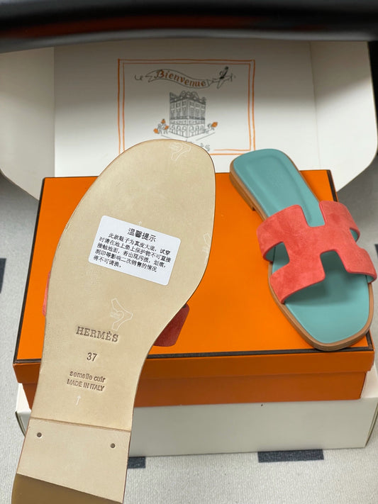H oran famous brand sandal
