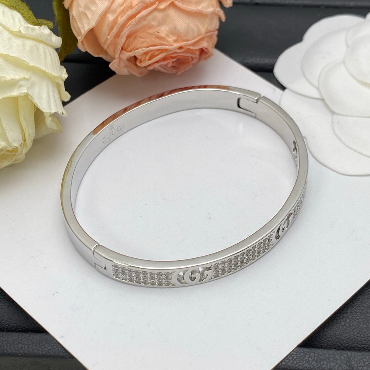 G u c c i New Bracelet