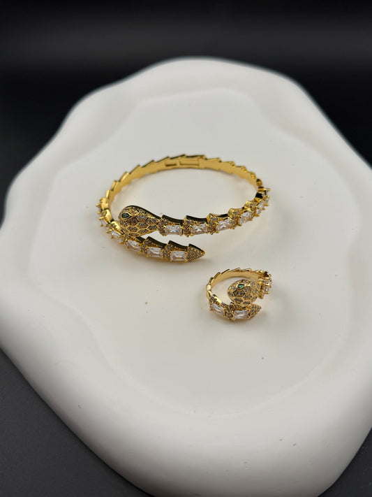 B famous brand bangle with ring