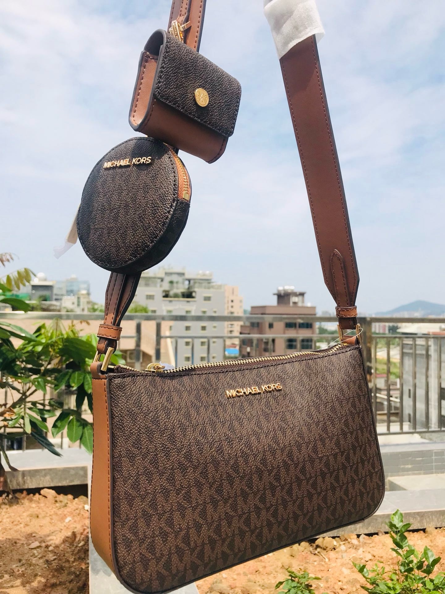 MK three-in-one bag  ( Pre order )