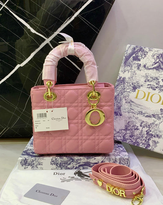 D famous brand bag ( 4 colors )