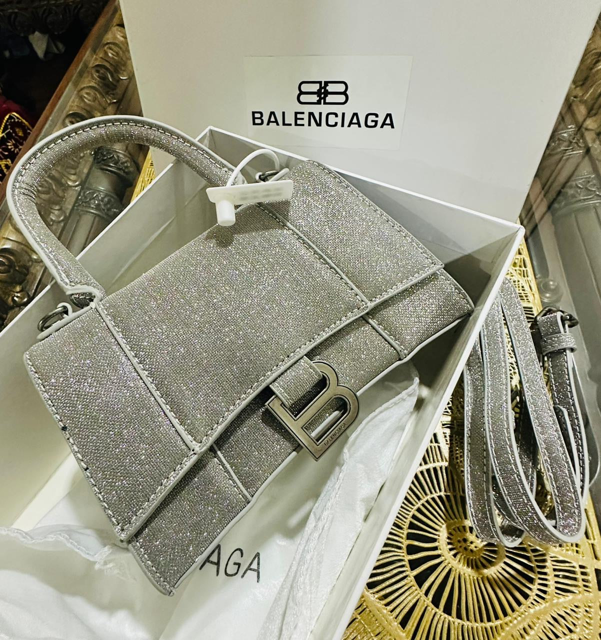 Famous brand bag ( 2 colors)