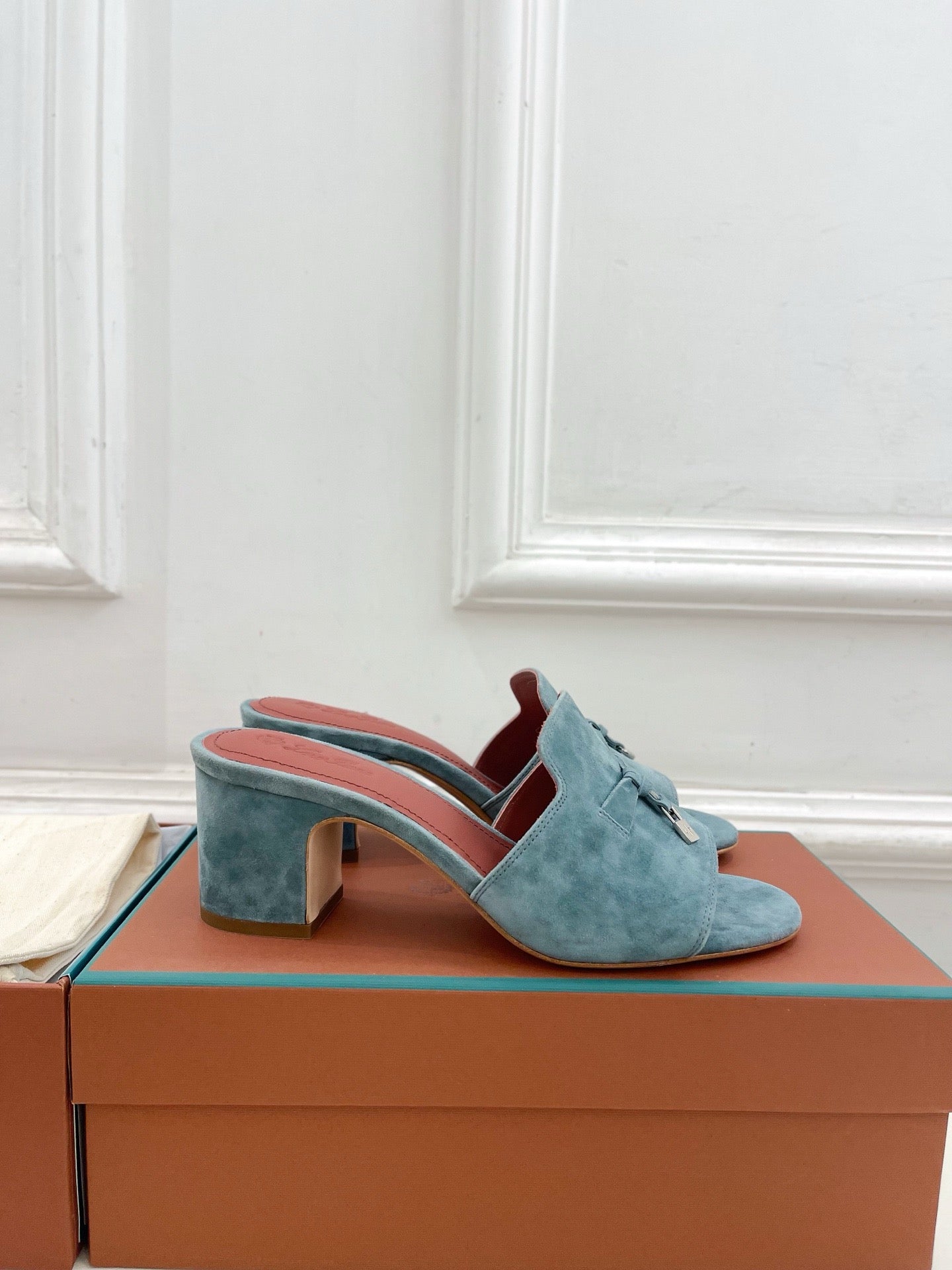 Loro Piana new edition