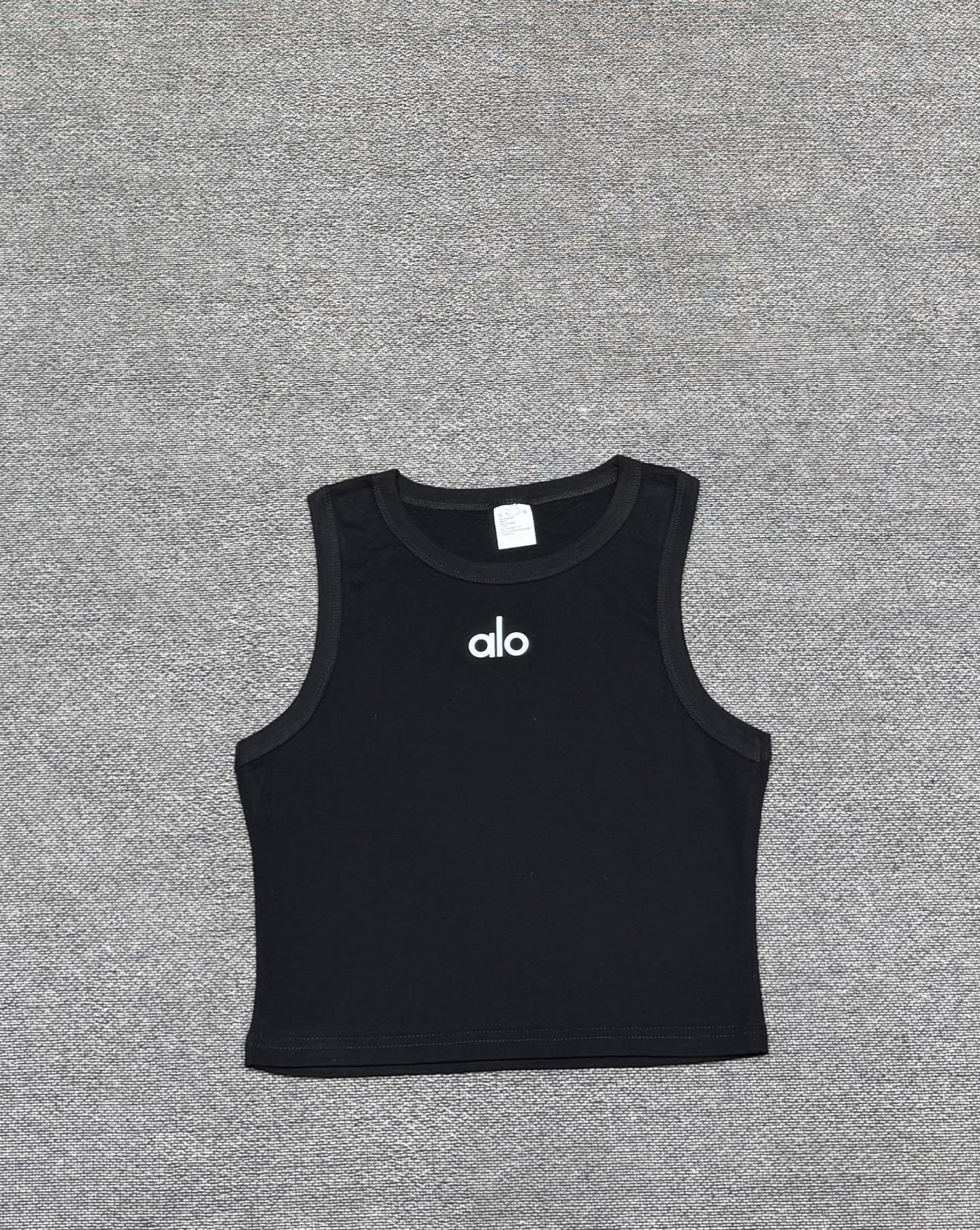 A L O famous brand tank tops ( 9 colors )