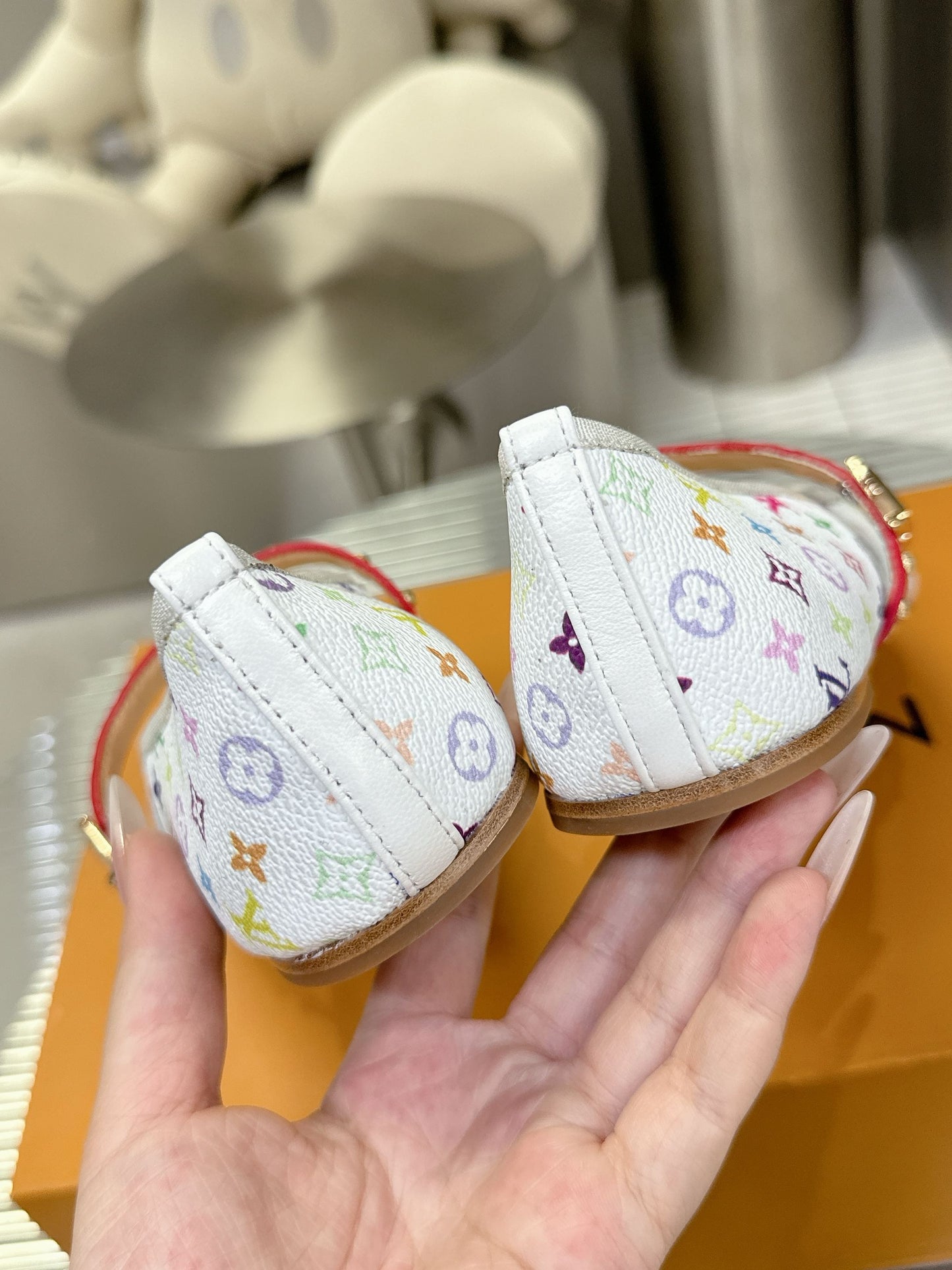 LV shoes ( Pre order )