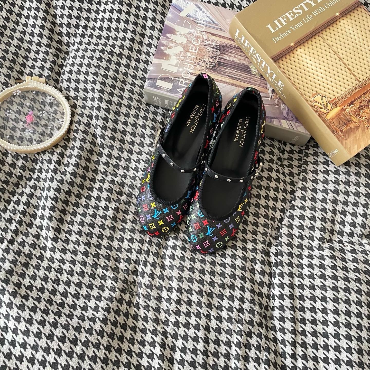 lLV shoes ( Pre order )