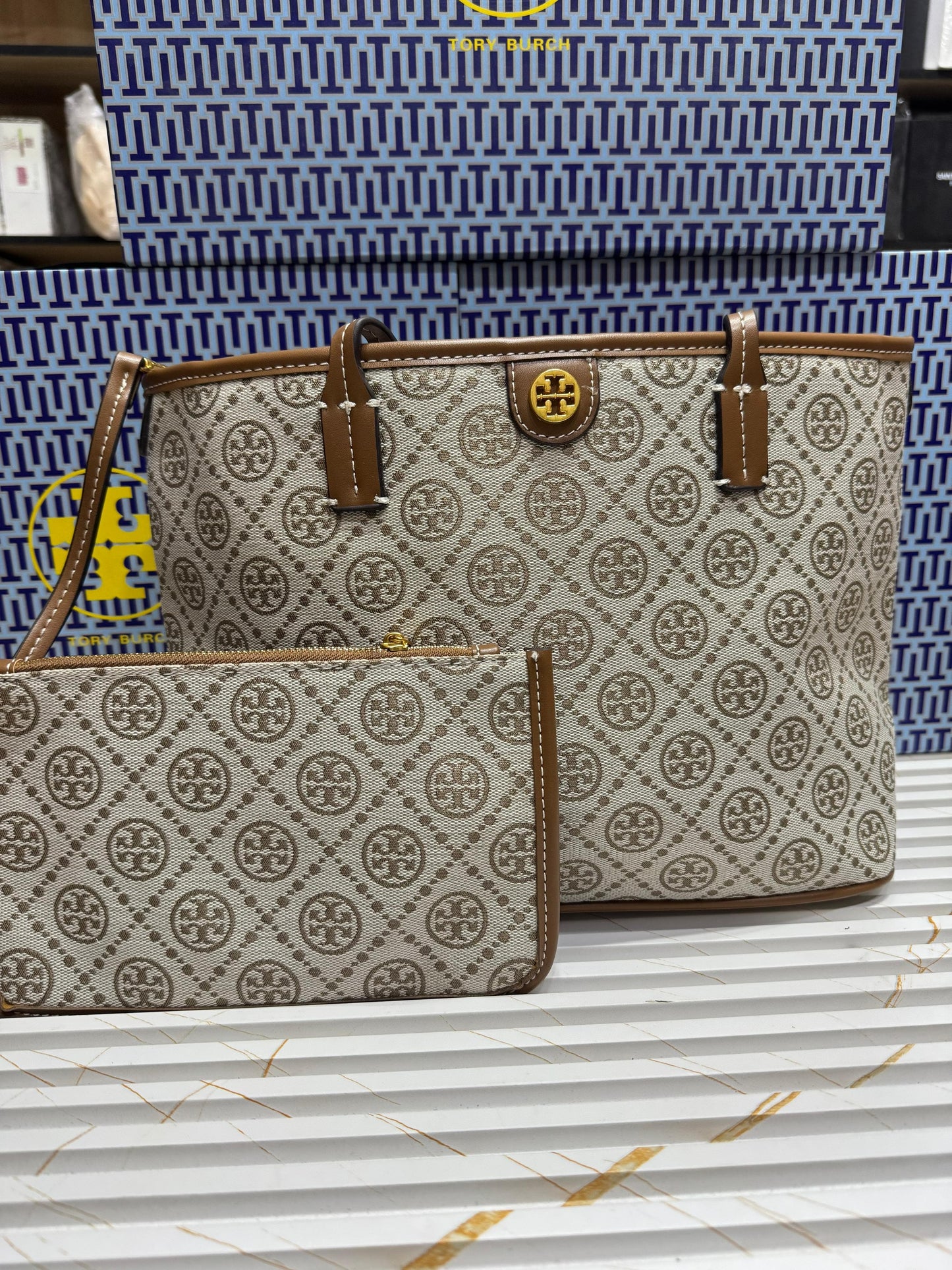 Famous brand ( 3 colors )