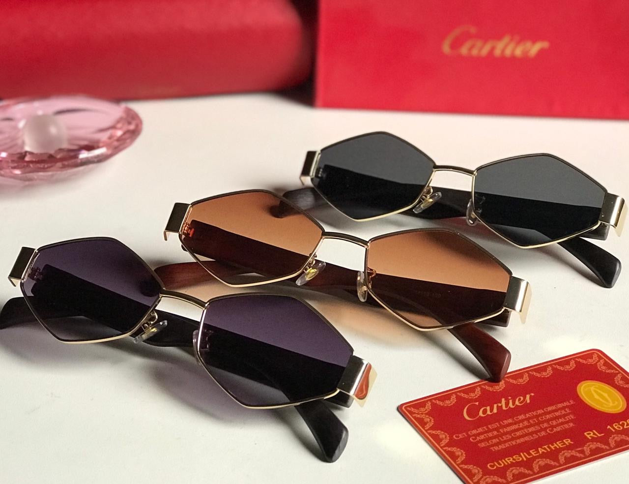 Famous brand sunglasses ( 3 shades )