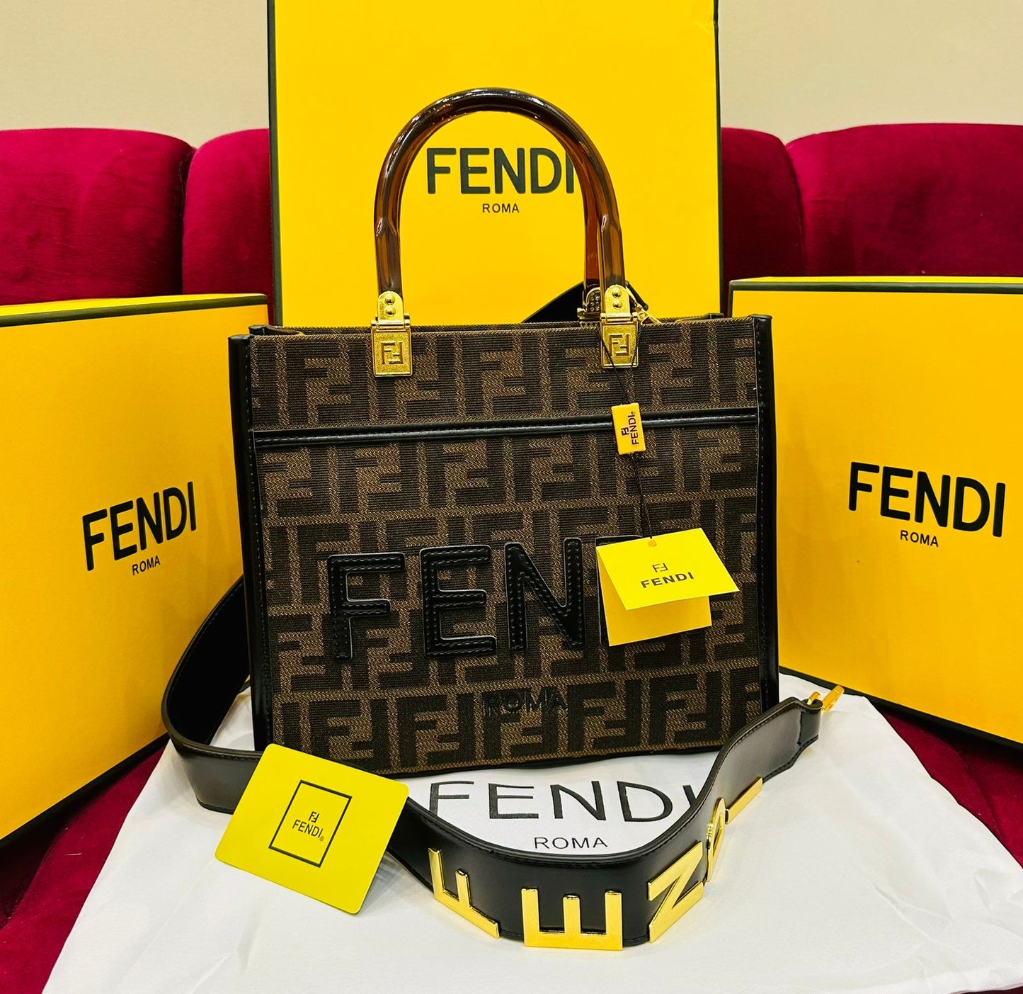 Famous brand bag ( 3 colors )