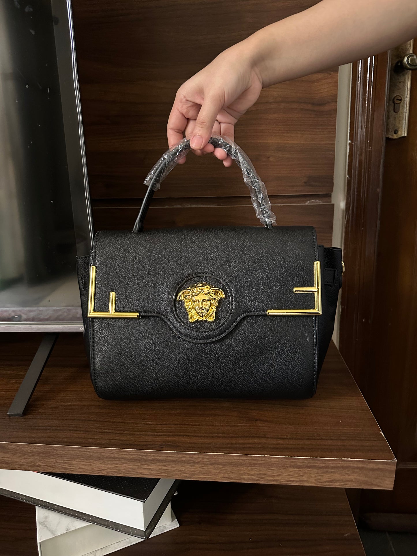 V brand bag famous brand