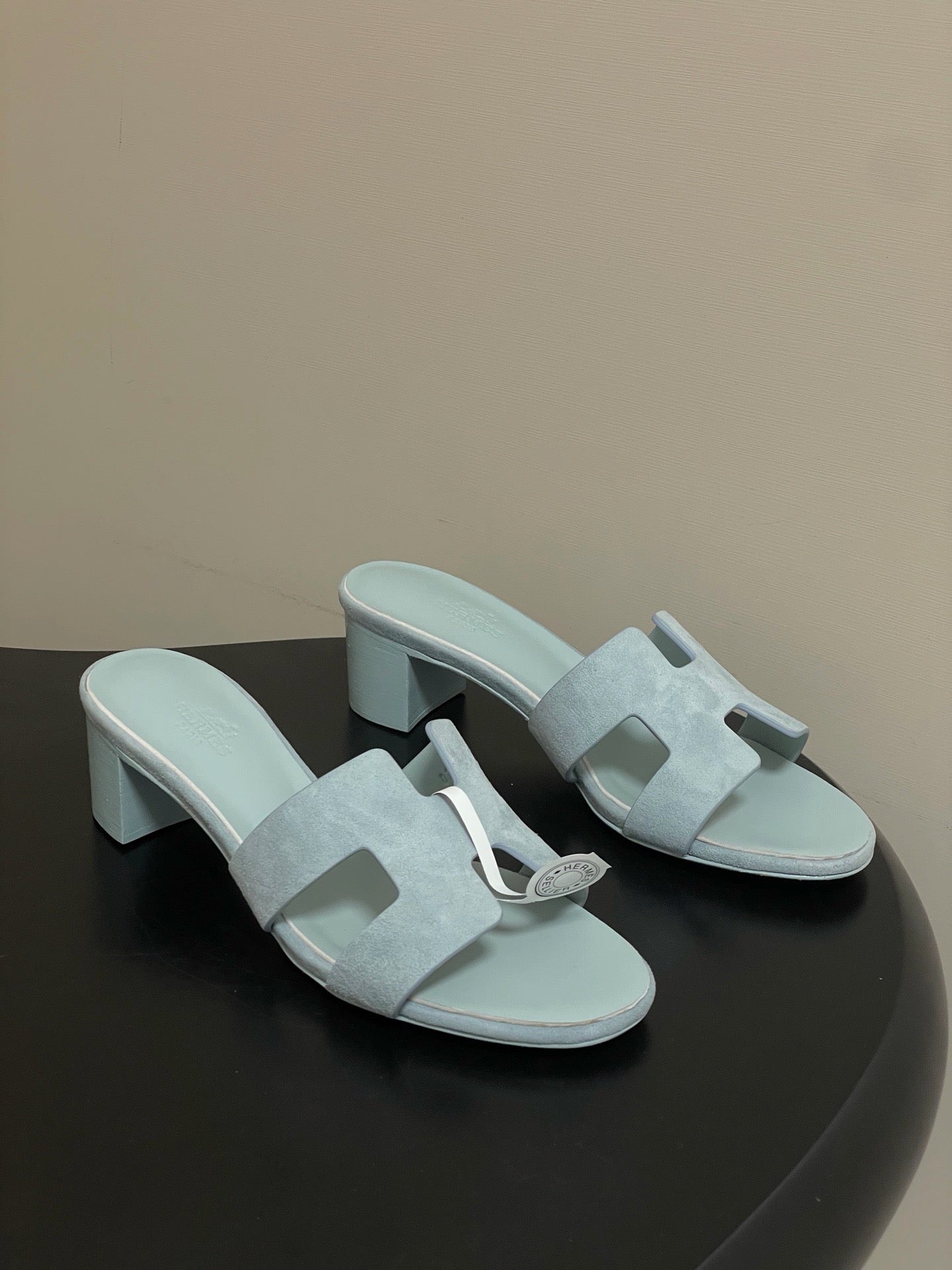 H oran famous brand slipper