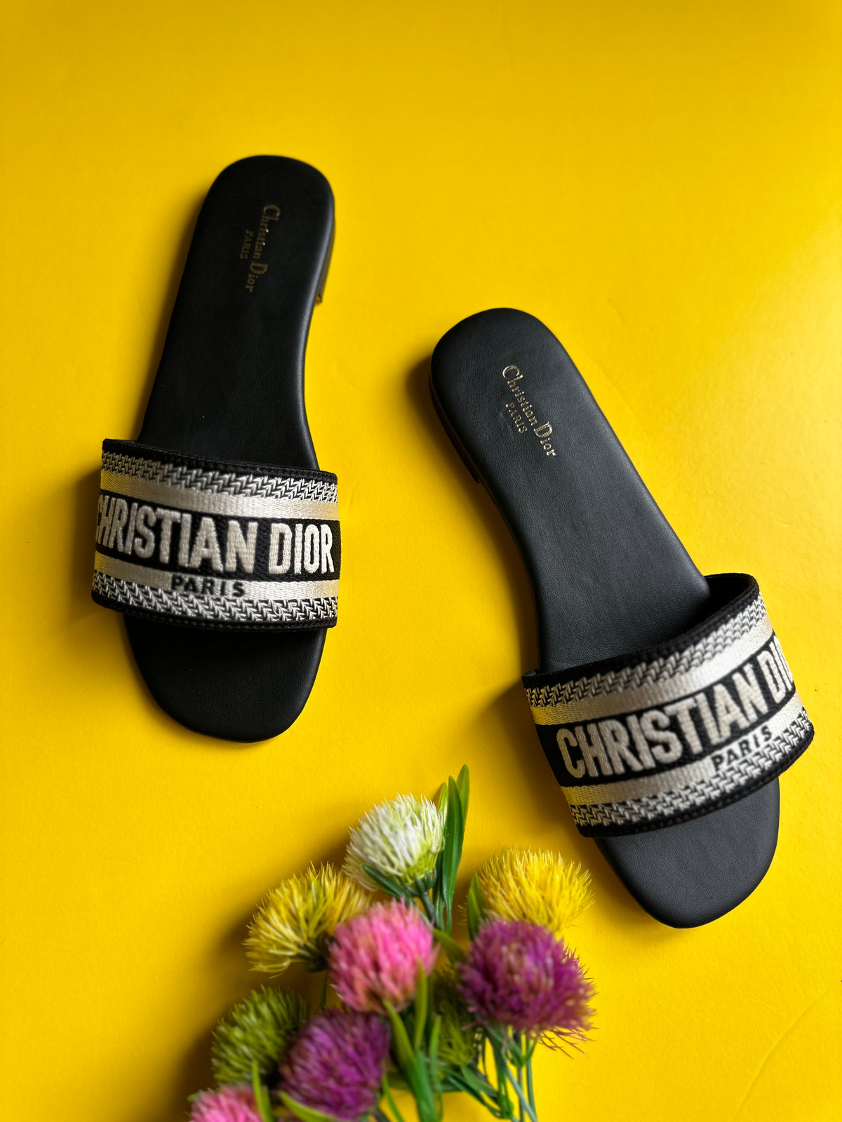 CD embroidery slide