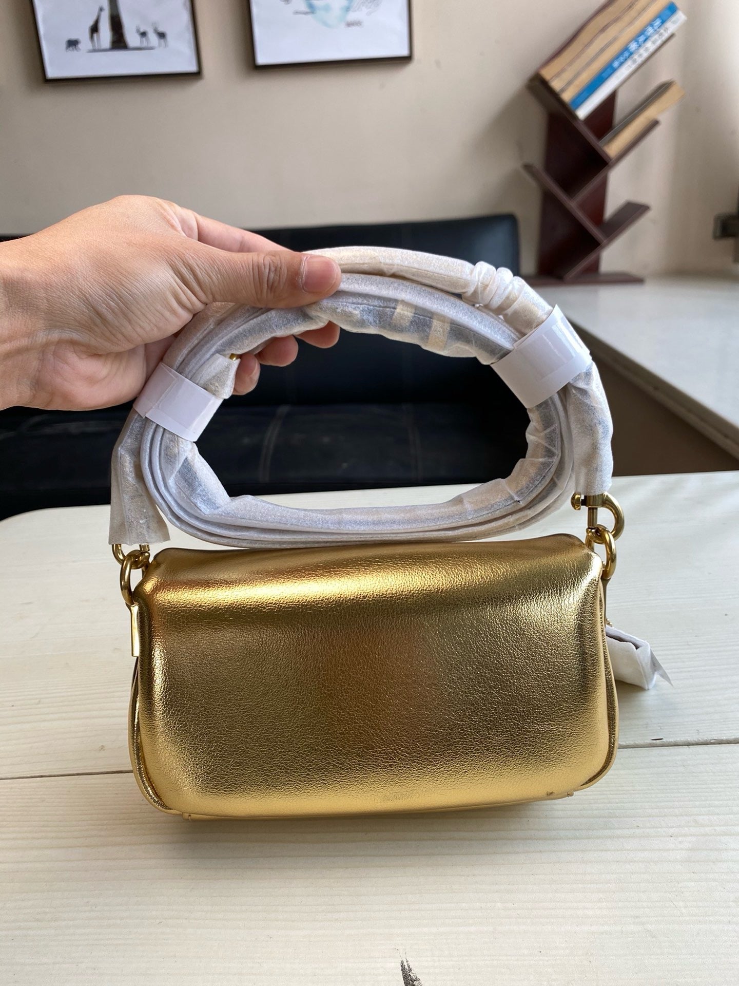 C brand bag famous brand ( Pre order )