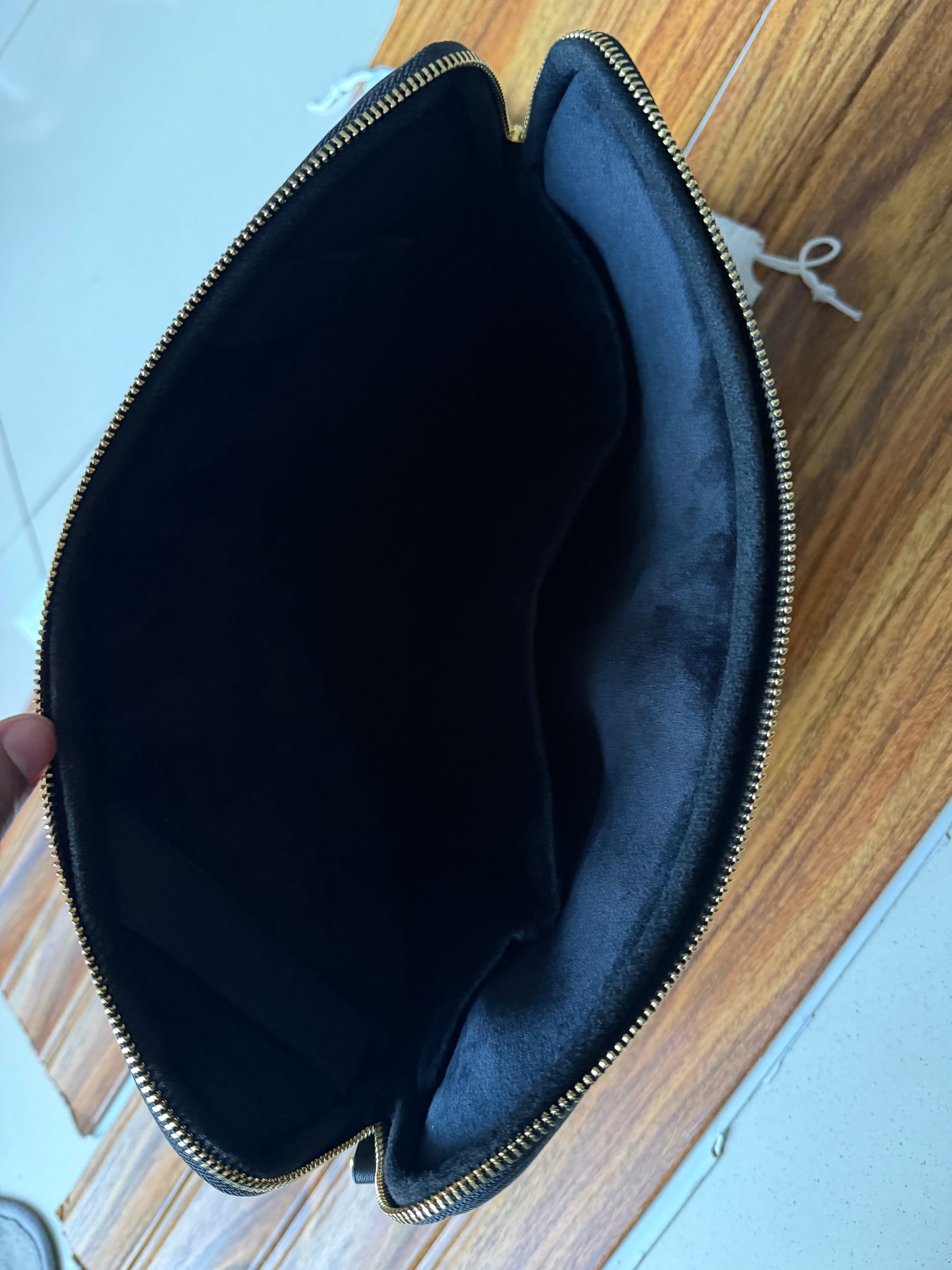P famous brand bag/laptop/pouch