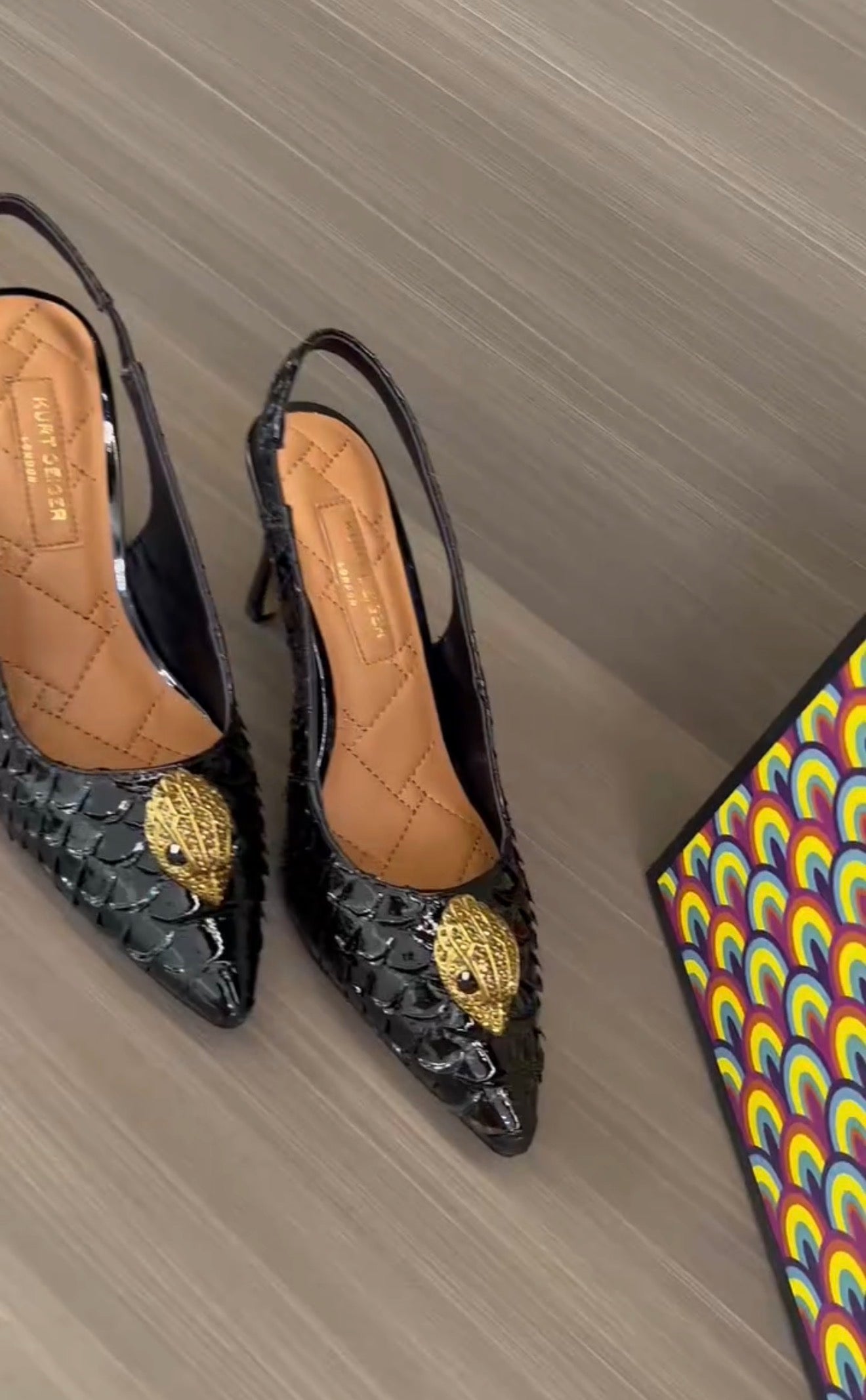 K famous brand heel ( pre order )