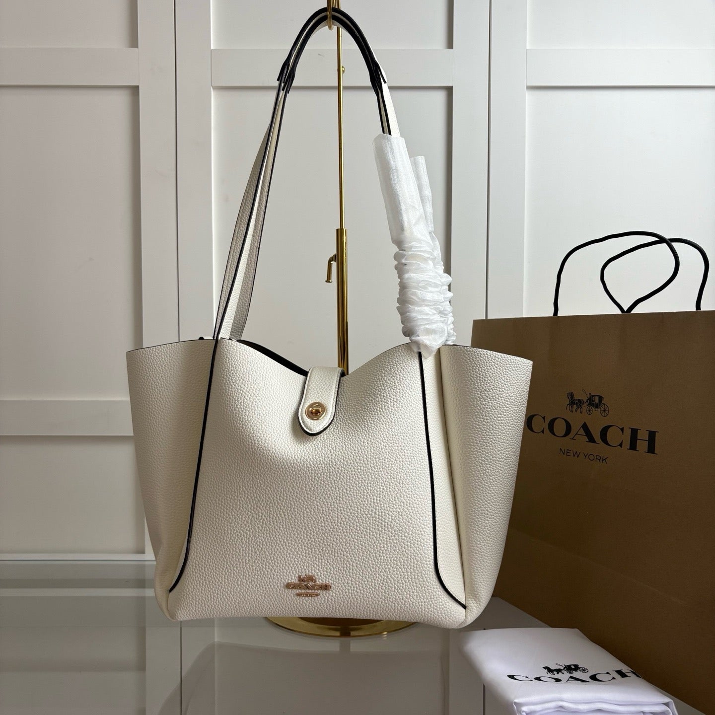 Coach tote bag ( Pre order )