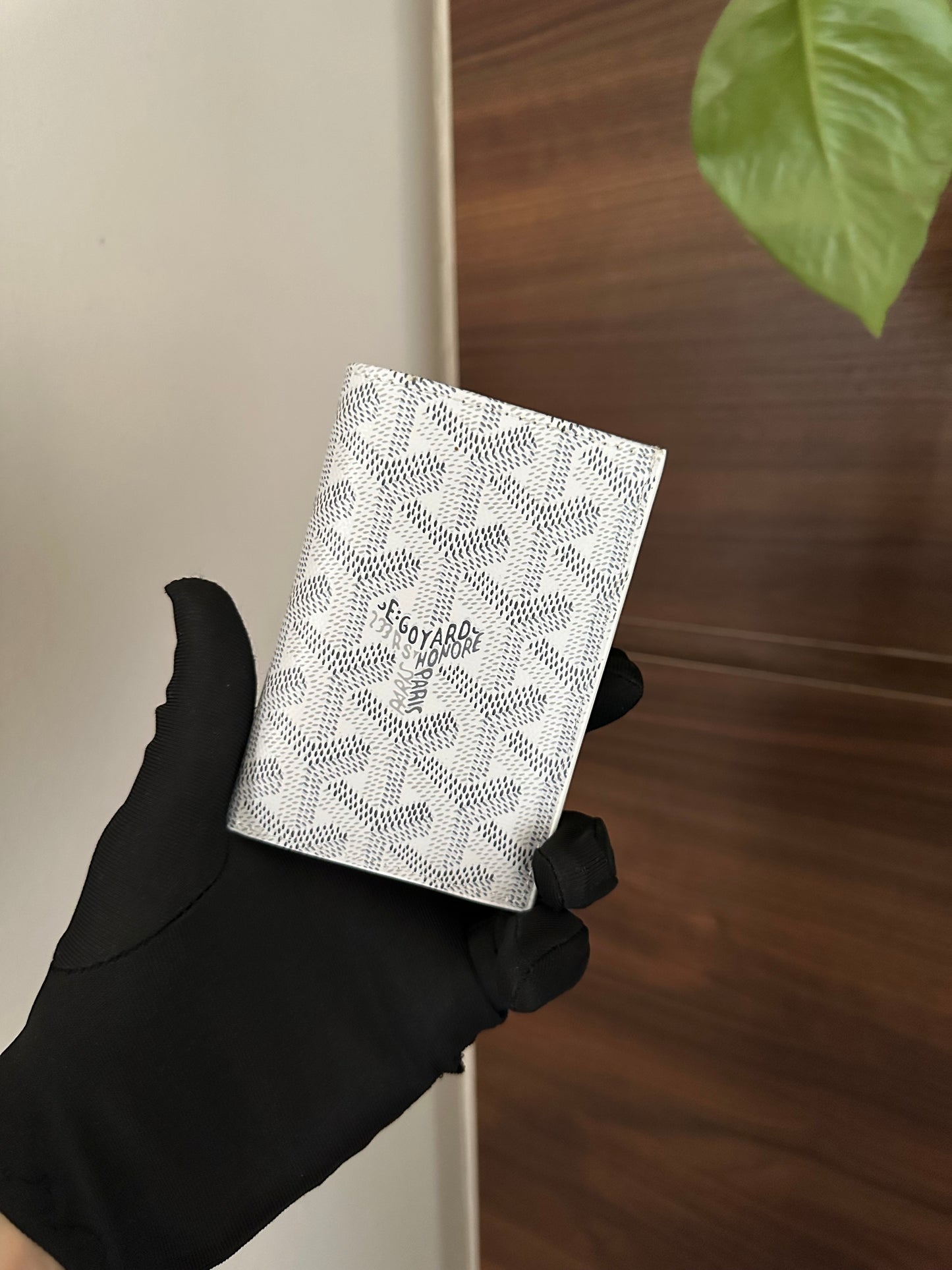 Wallet famous brand G