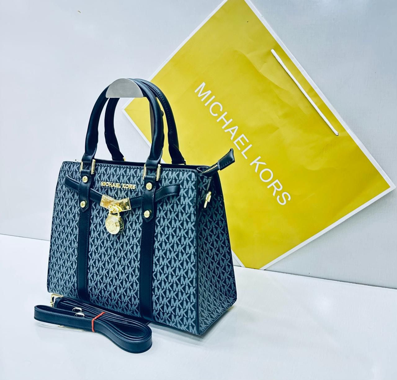 MK handbag ( 4 colors )