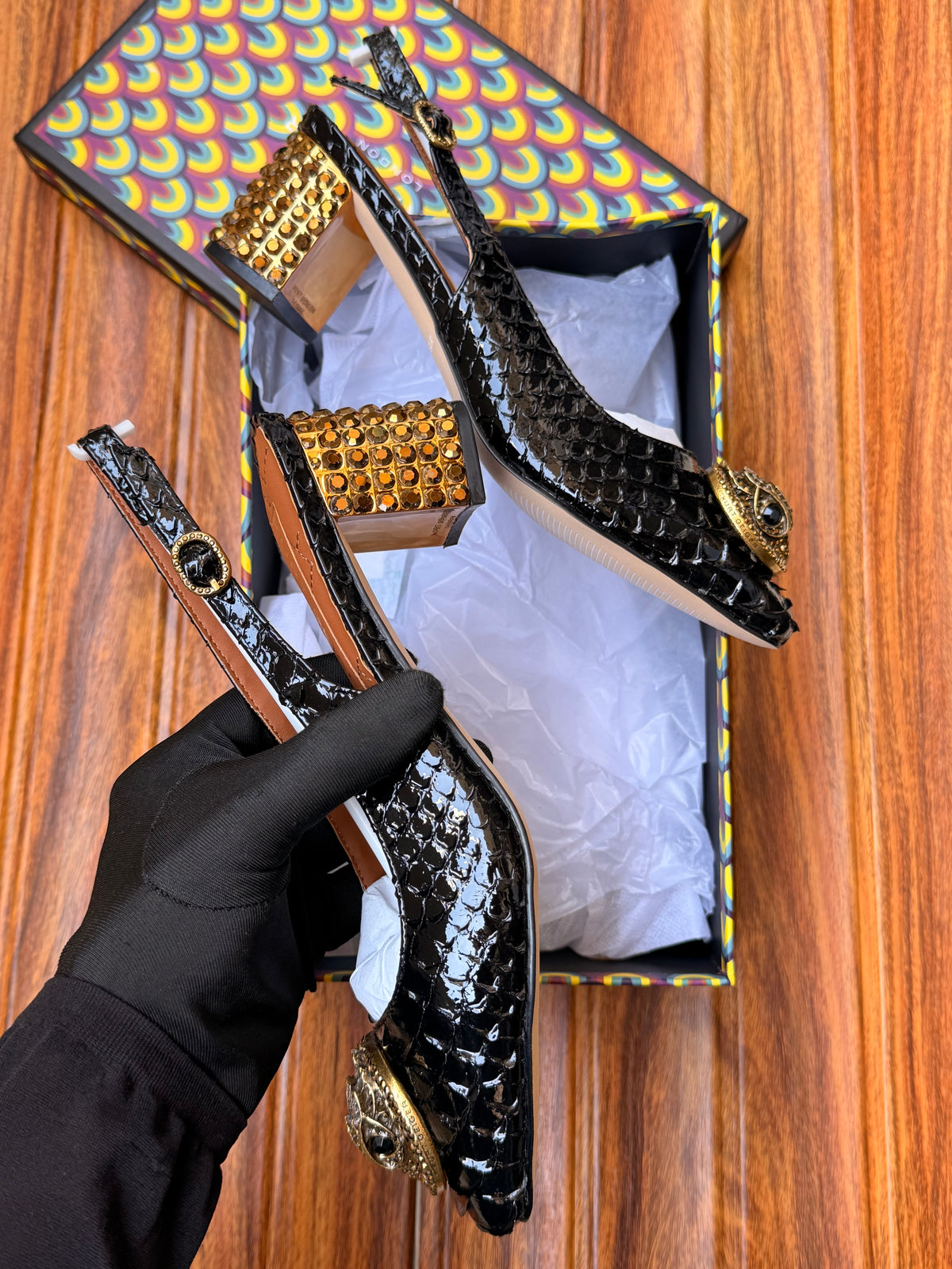K famous brand pumps/heel