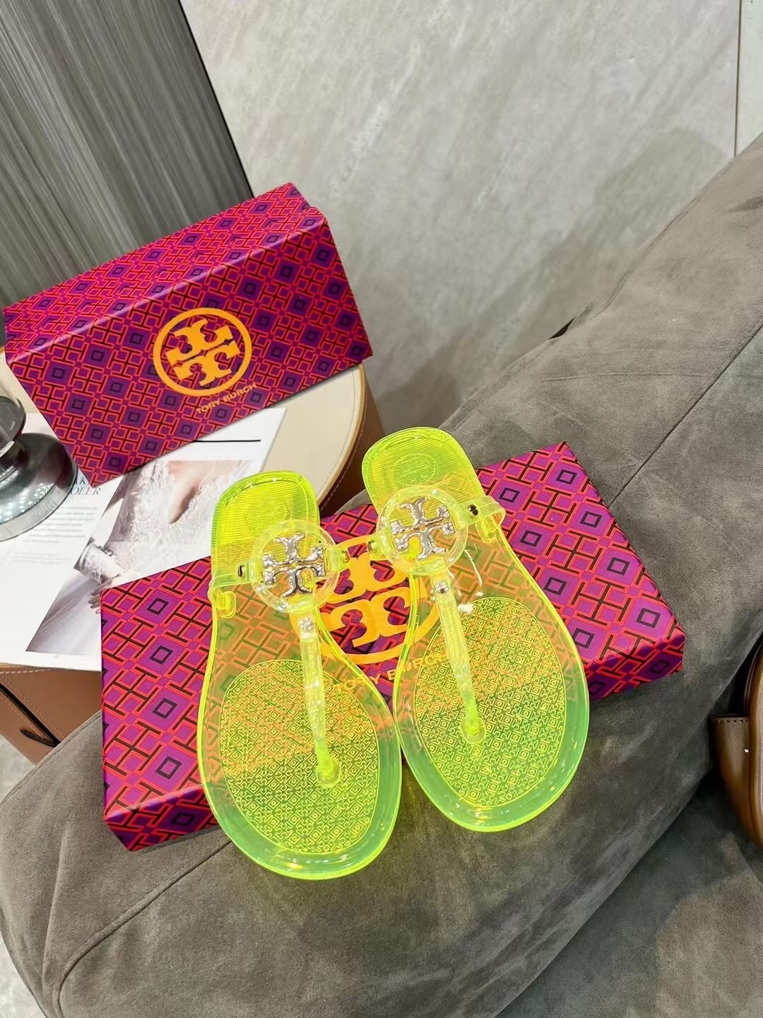 Tory Burch Jelly Slippers ( PREORDER)