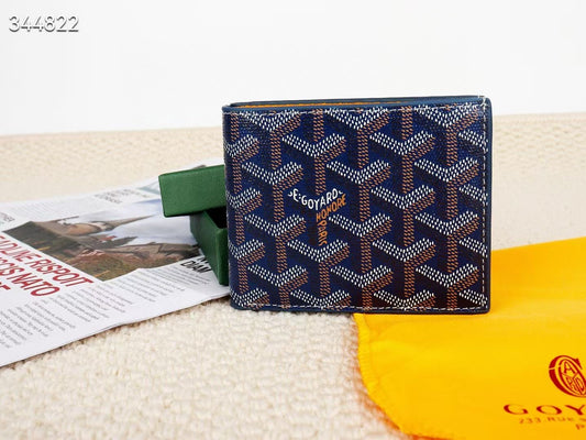 Wallet famous brand G
