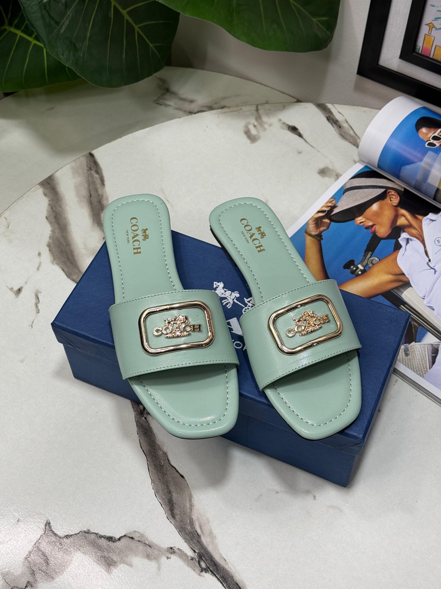 Coach slipper ( 4 colors )