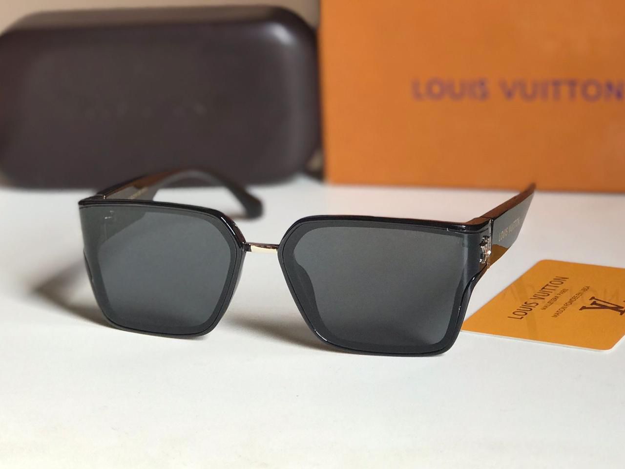 Famous brand sunglasses ( 2 shades )
