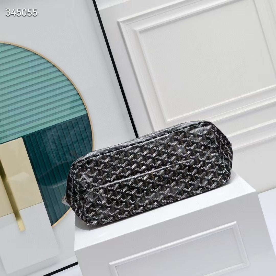 G brand bag famous brand ( Pre order )