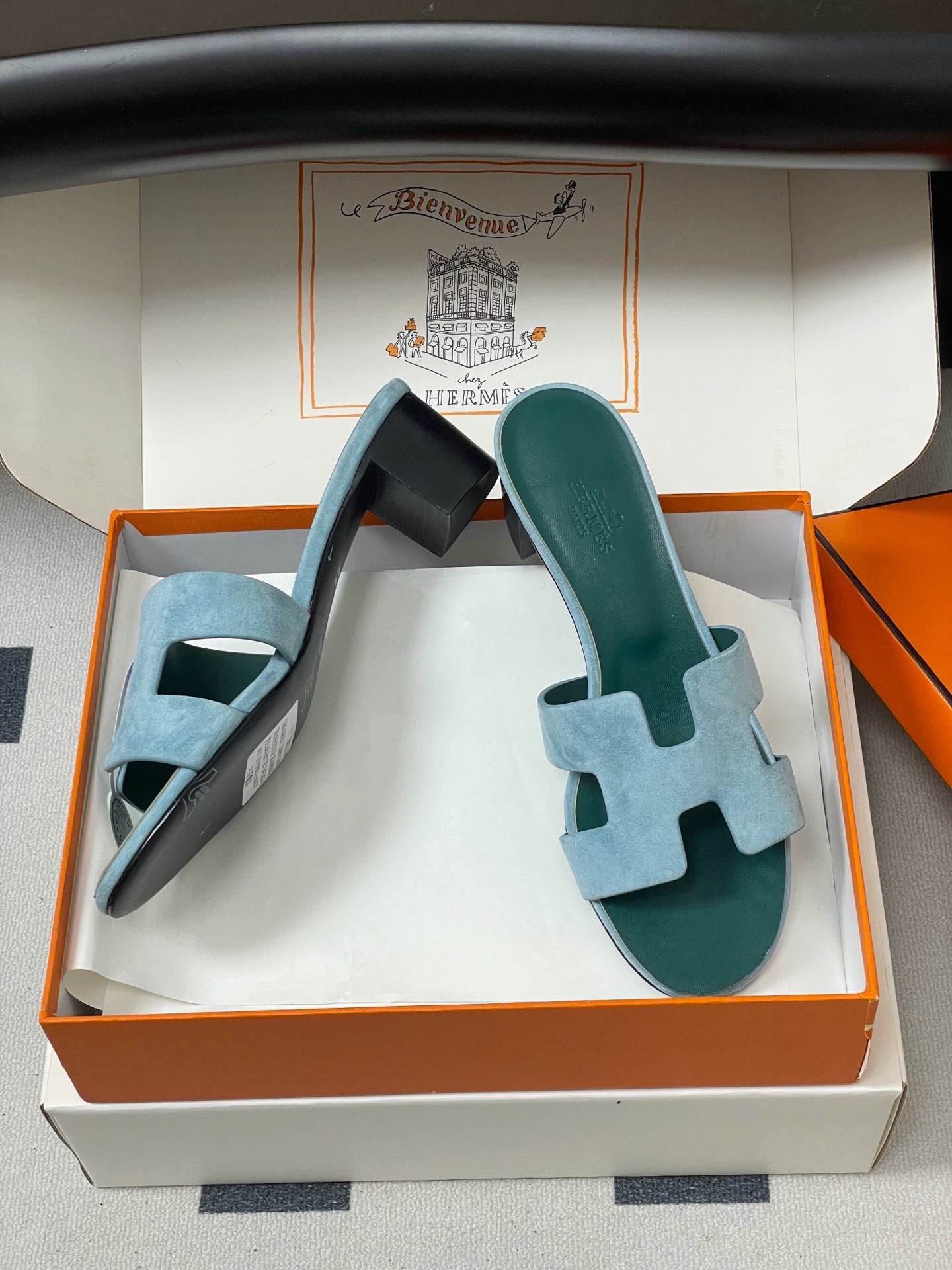 H oran famous brand slipper