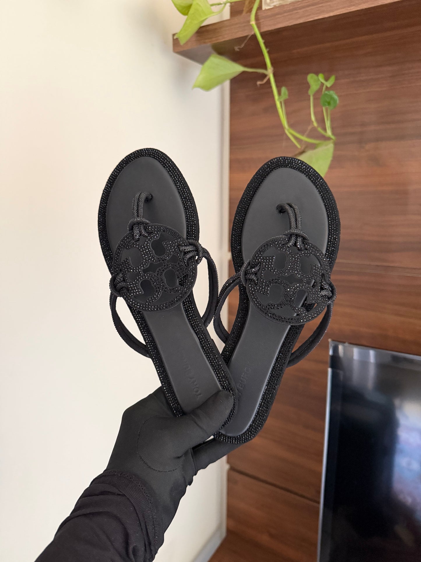 TB slipper famous brand