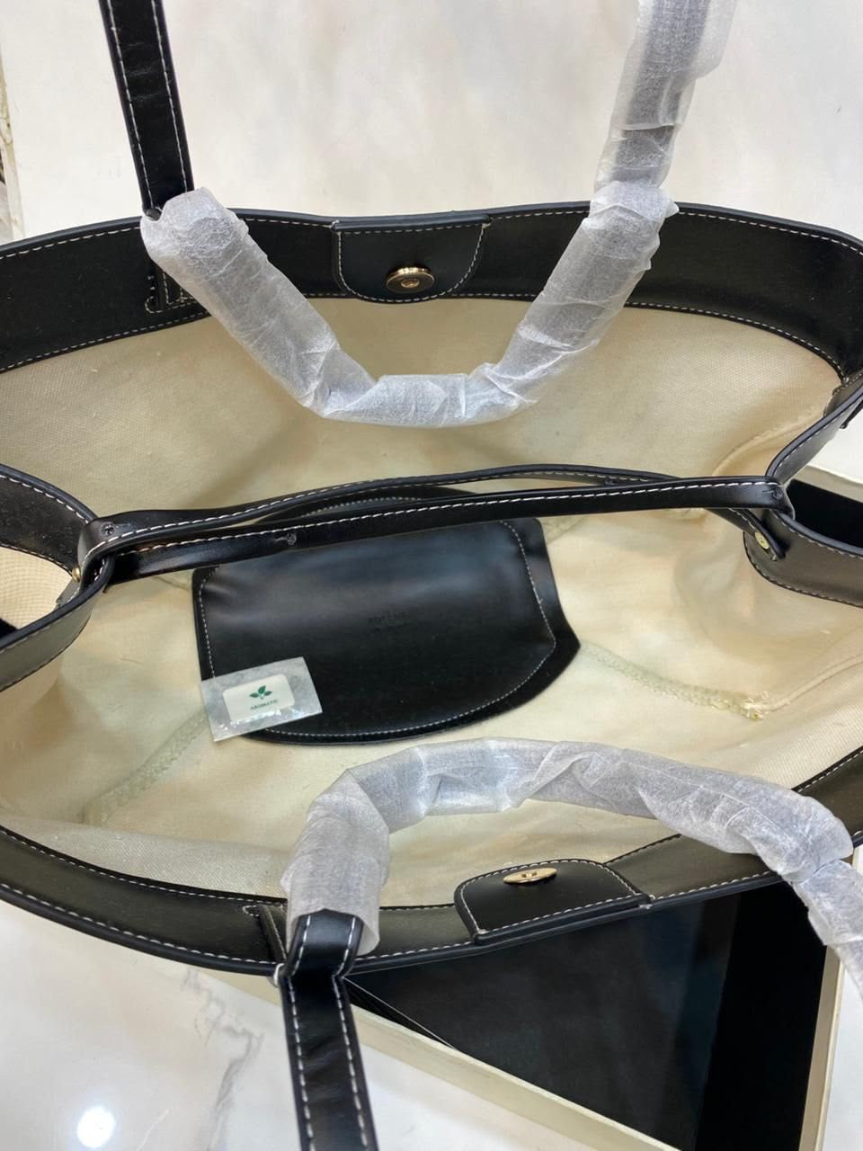 P tote famous bag