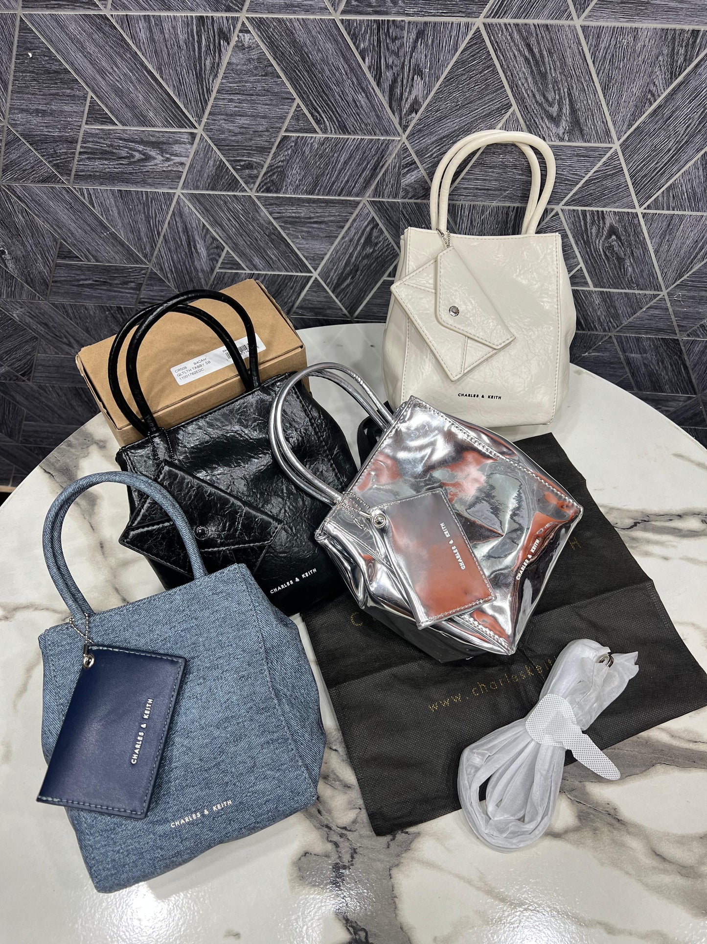 Charles & Keith bag ( 4 colors )