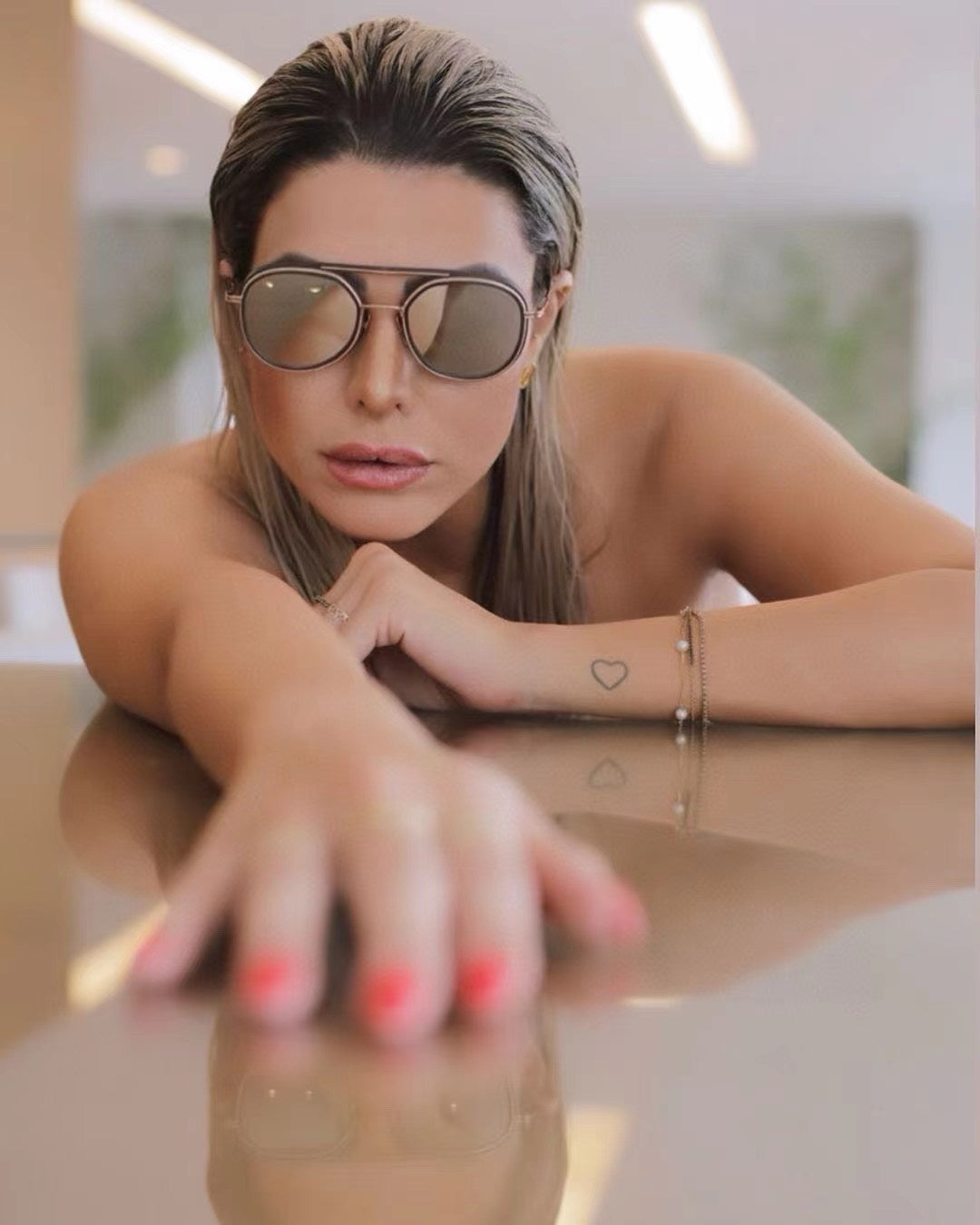 D famous brand sunglasses ( 5 colors shade )