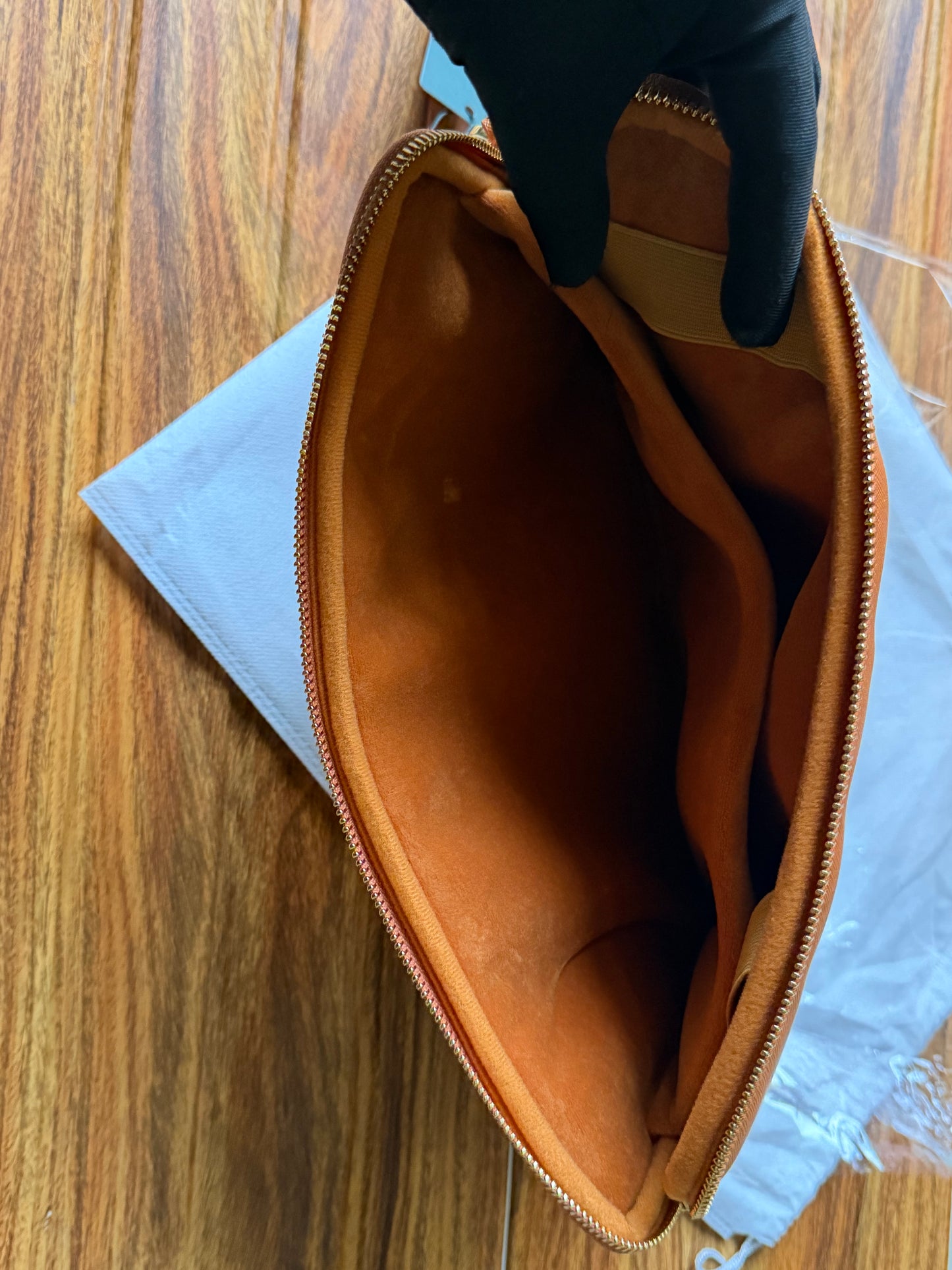 P famous brand bag/laptop/pouch