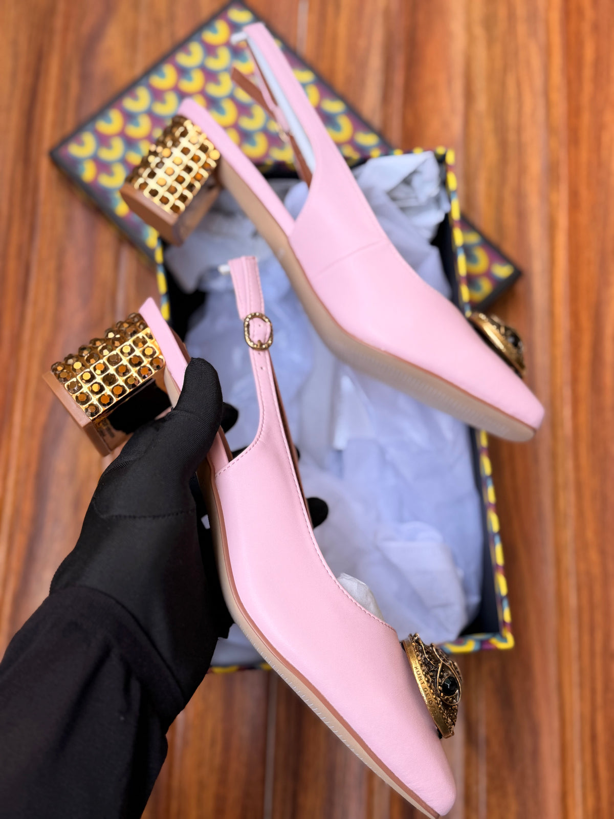 K famous brand pumps/heel