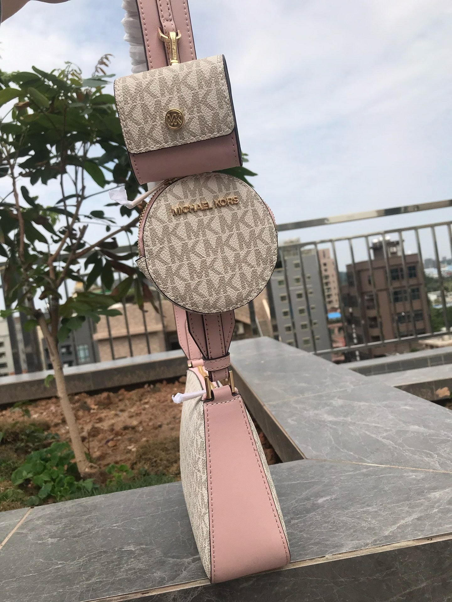 MK three-in-one bag  ( Pre order )