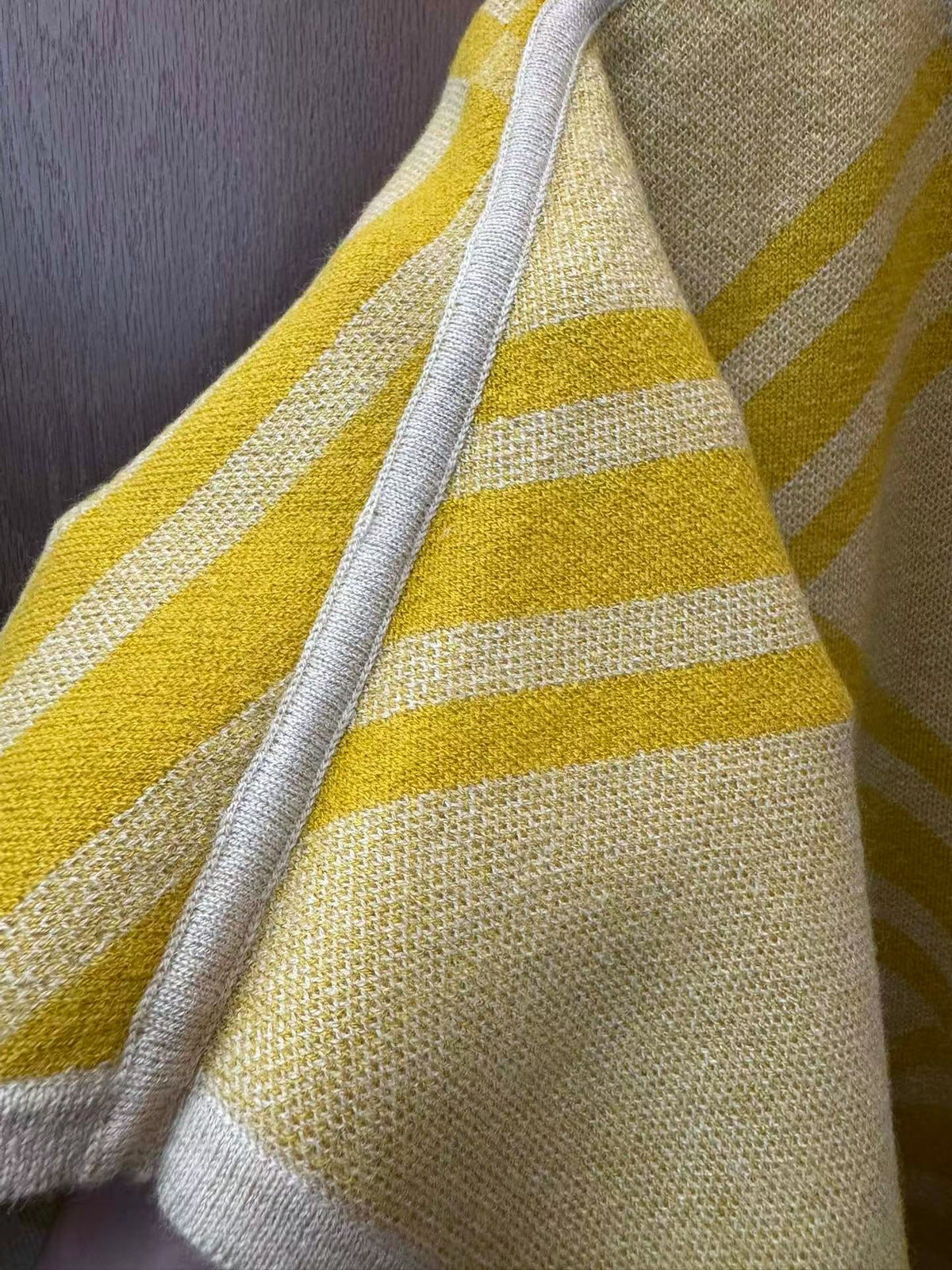 B cape shawl