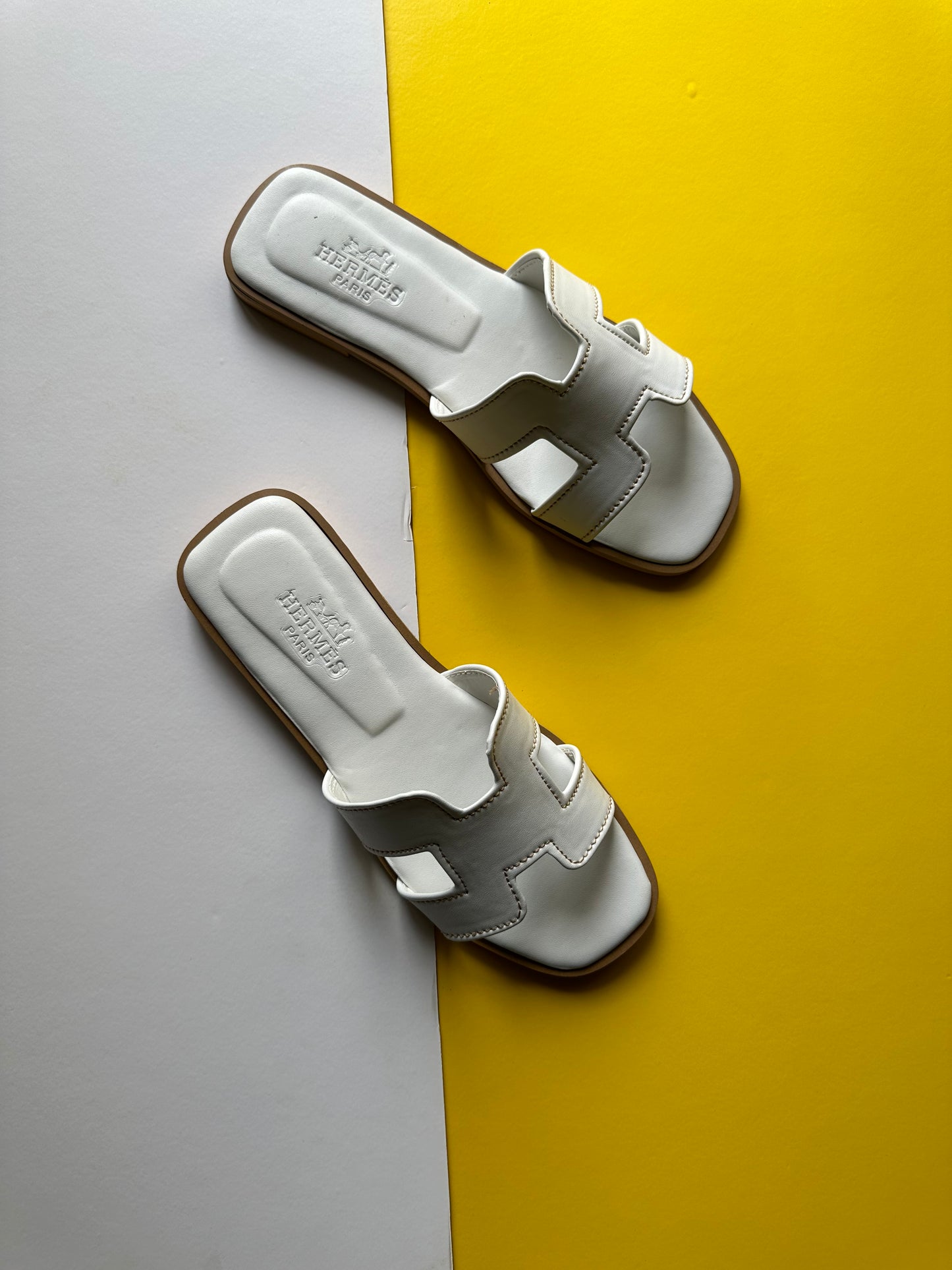 Hermes slide white