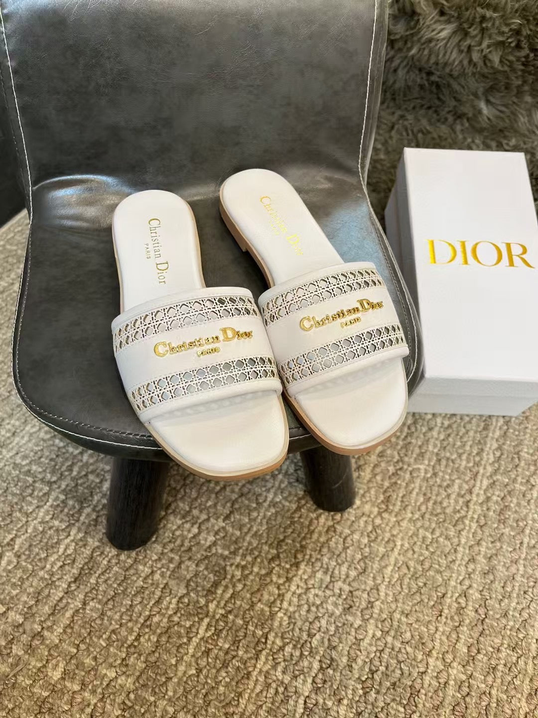 D brand slipper 5 colors ( Pre order )