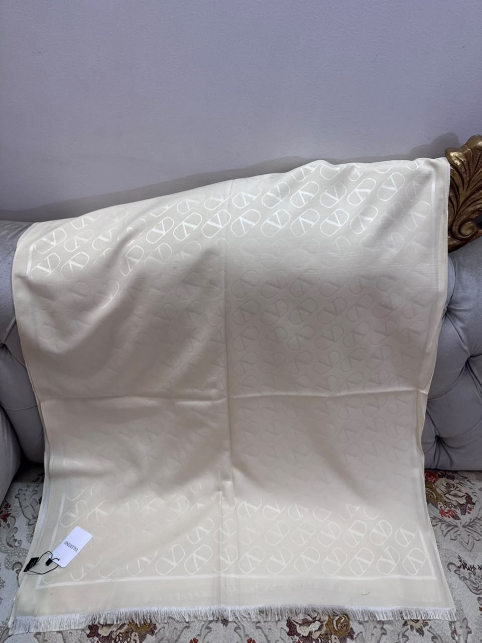 V famous brand Scarf/Stole/shawl ( 10 colors )