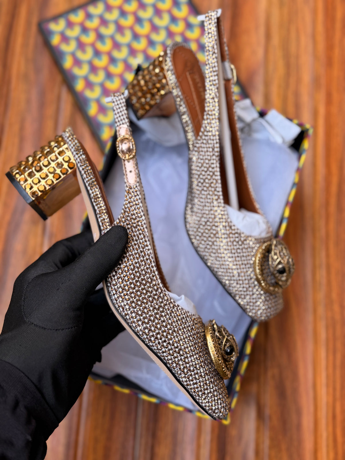 K famous brand pumps/heel