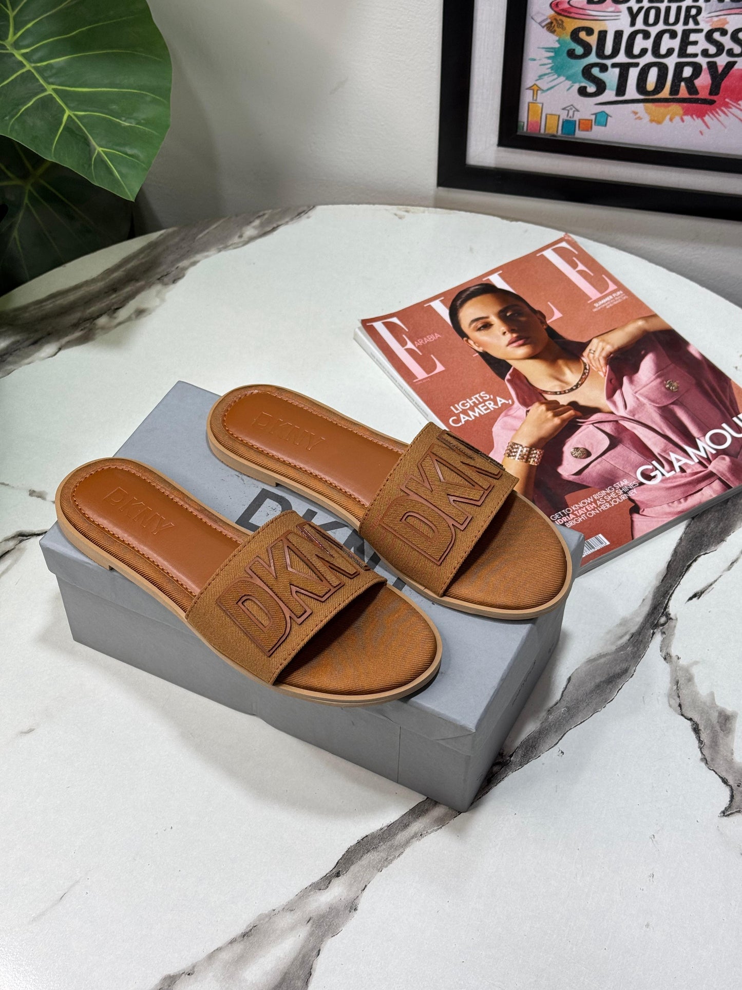 DKNY famous brand slipper ( 4 colors )