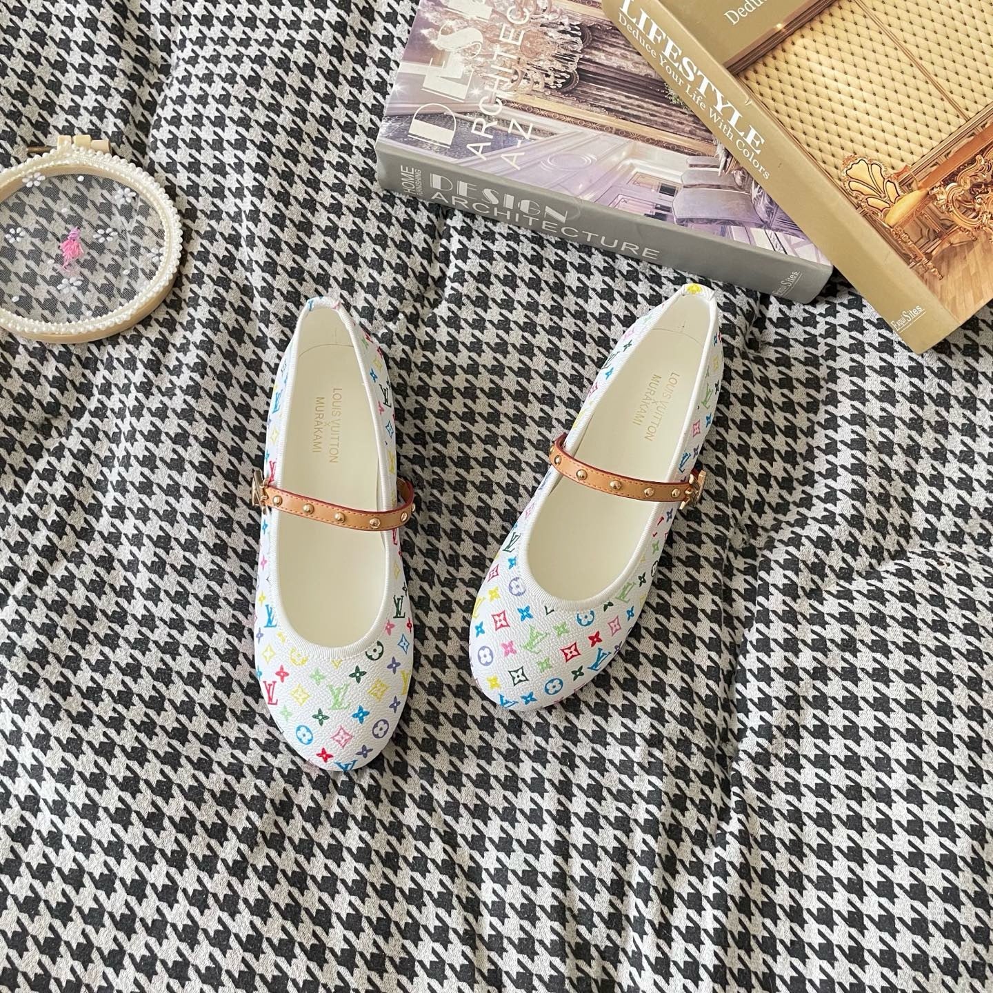 LV shoes ( Pre order )