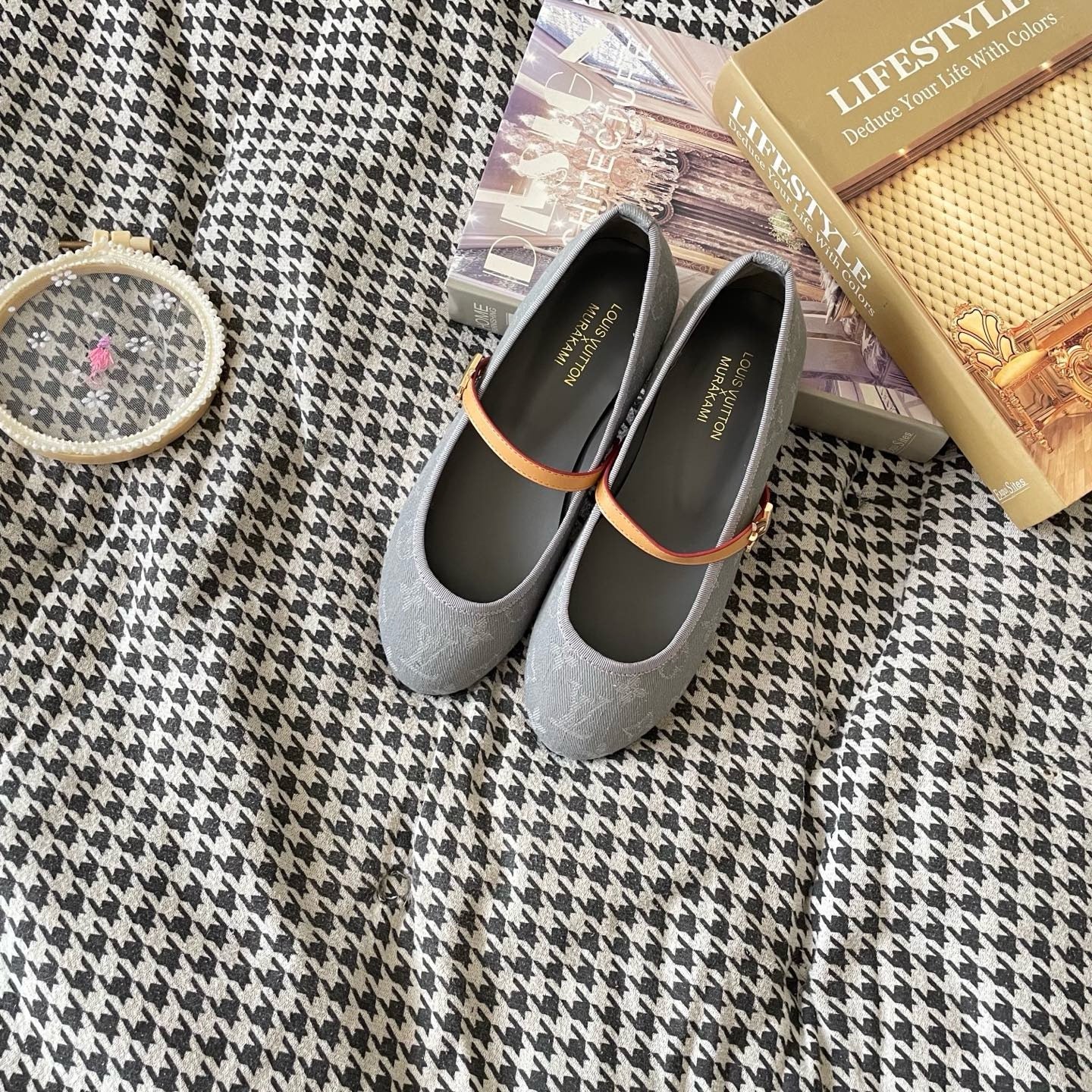 LV shoes ( Pre order )