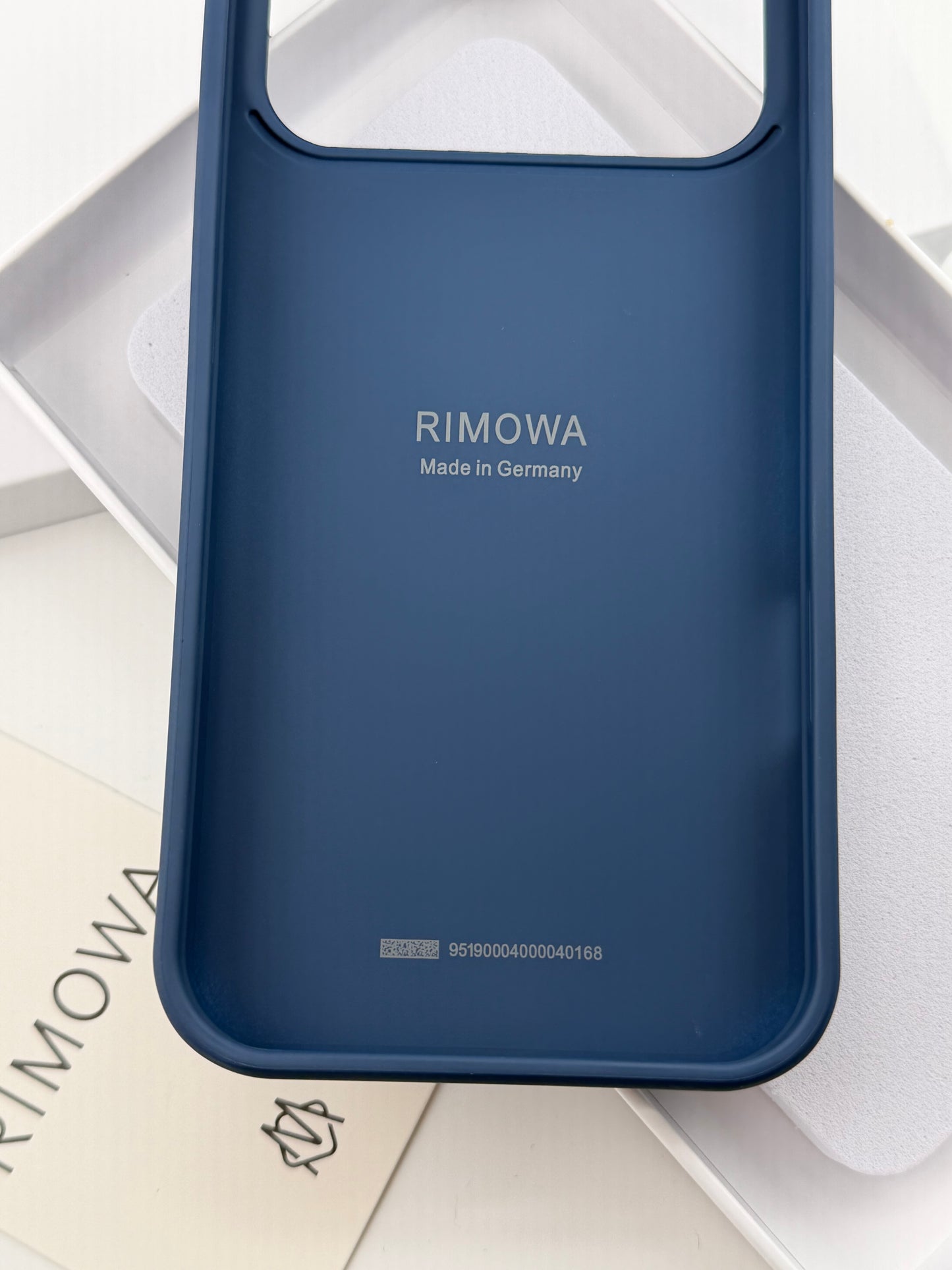 Rimowa iphone 17/16/15/14/13/12/11 back cover